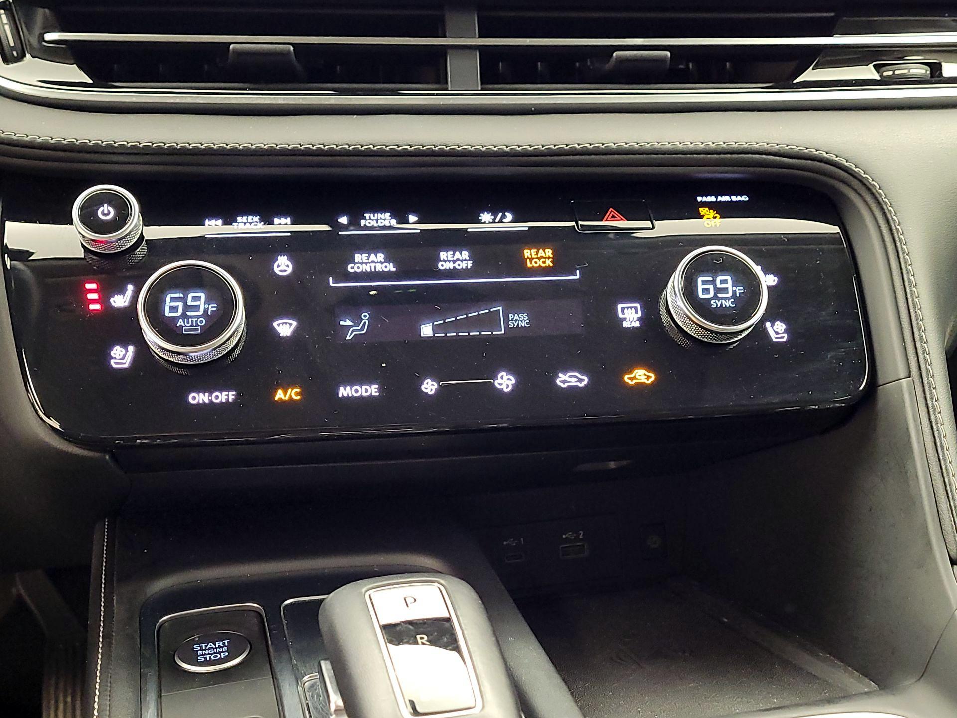 Thumbnail: 2023 INFINITI QX60 - 16