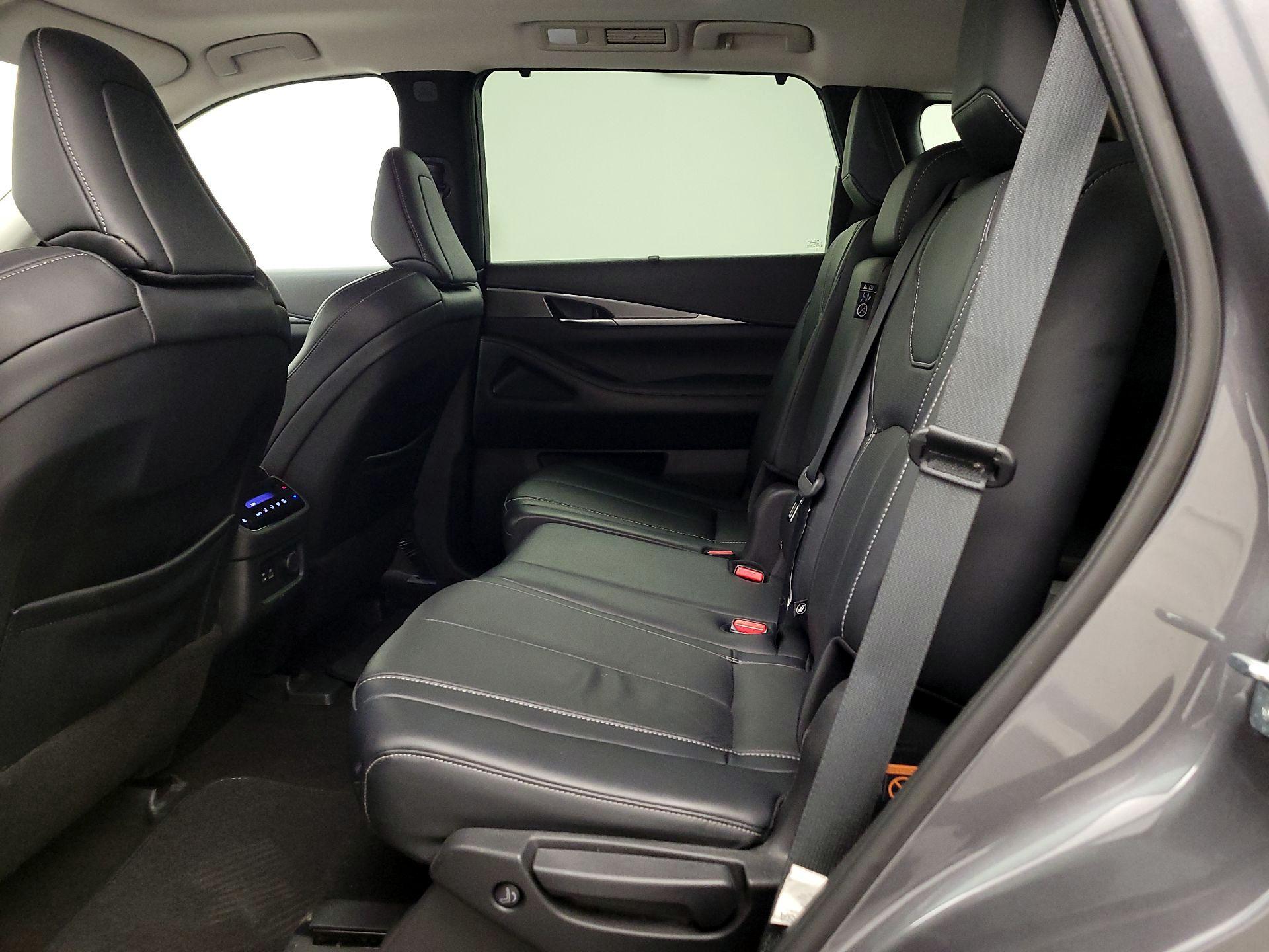 Thumbnail: 2023 INFINITI QX60 - 19