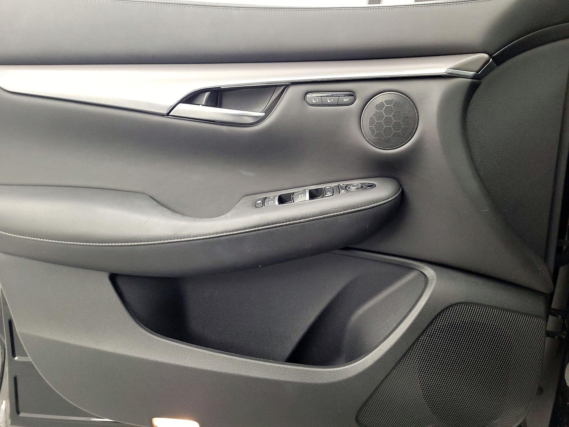 Thumbnail: 2023 INFINITI QX50 - 12