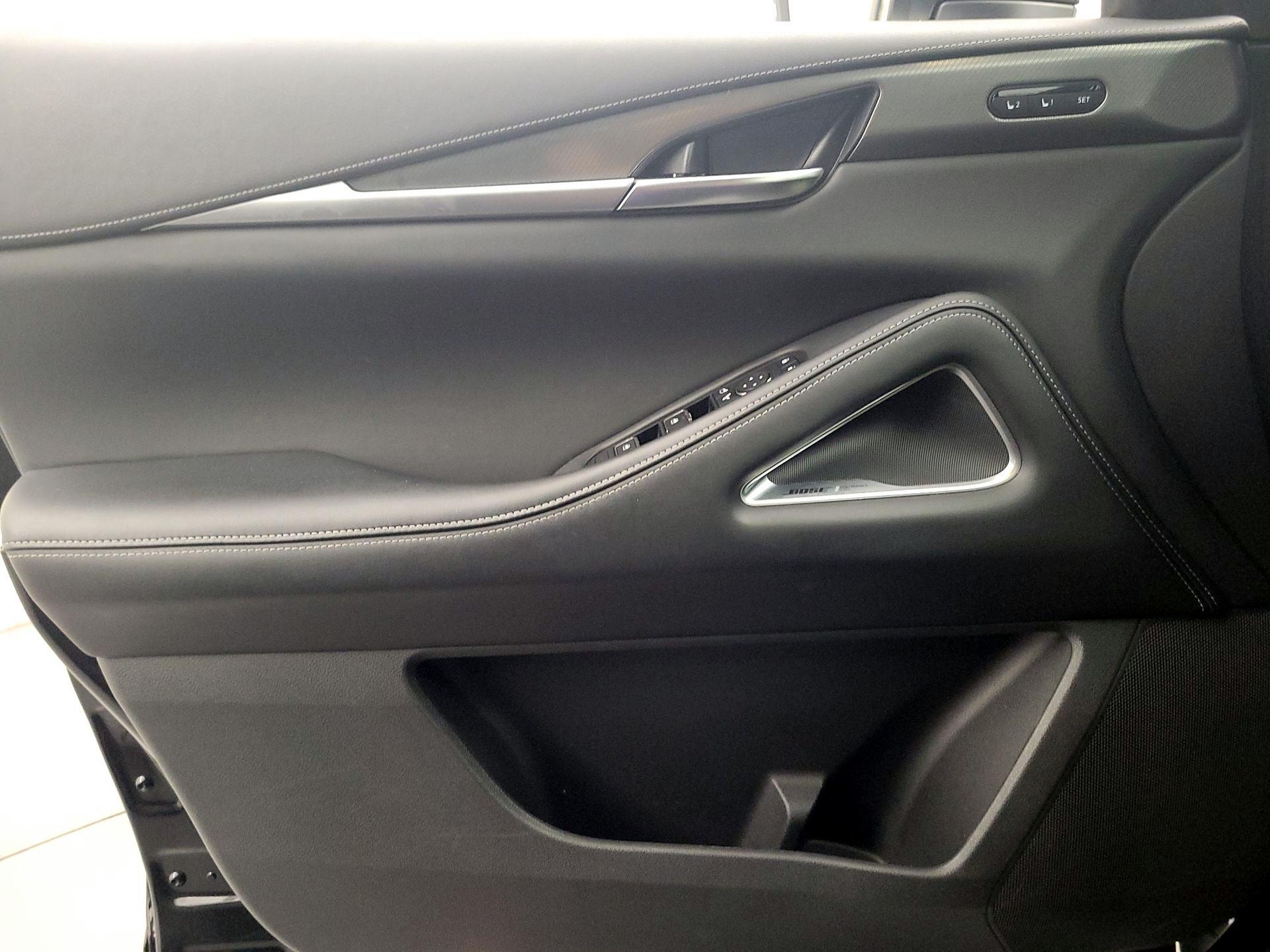 Thumbnail: 2023 INFINITI QX60 - 12