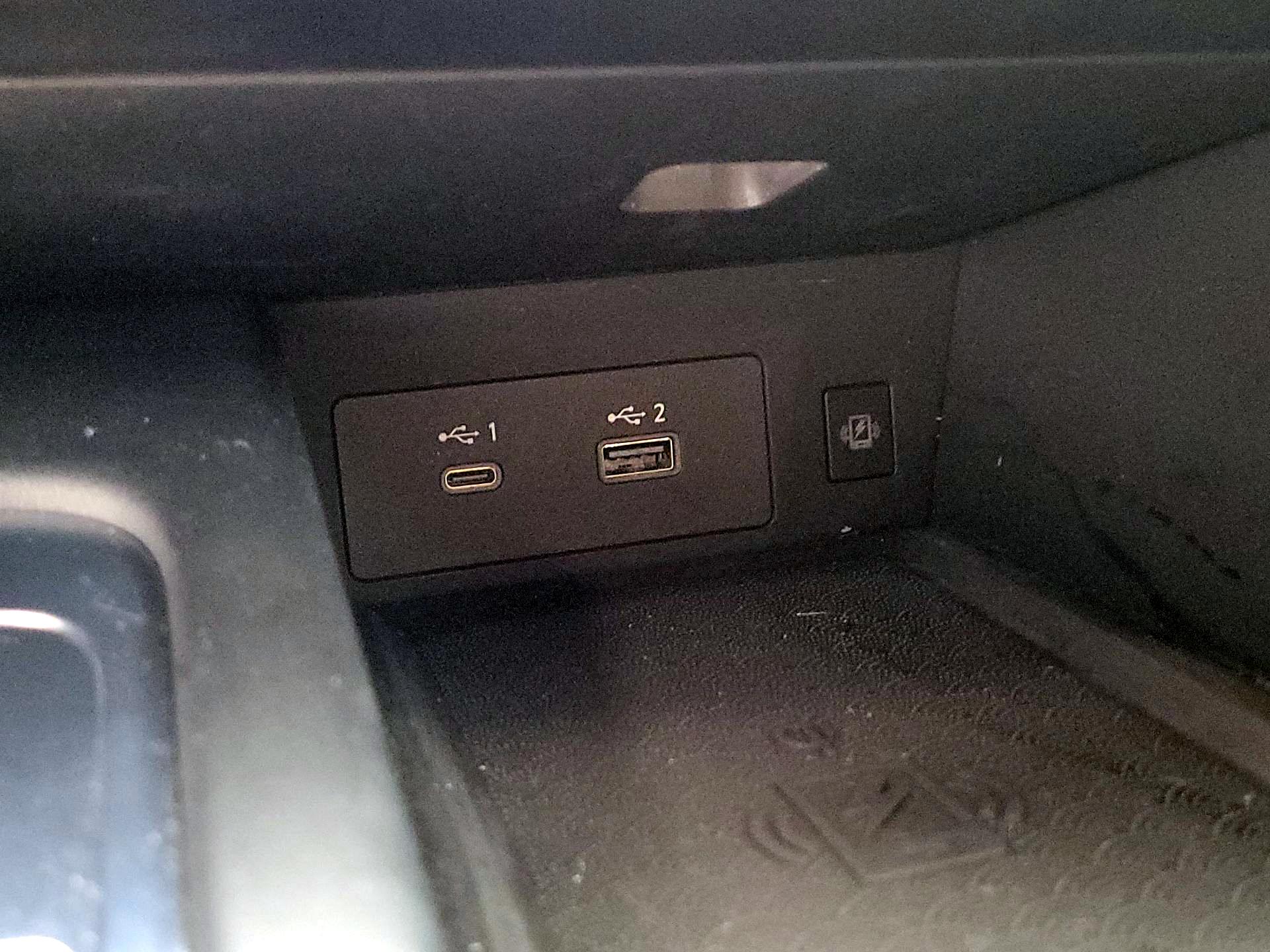 Thumbnail: 2023 INFINITI QX60 - 18