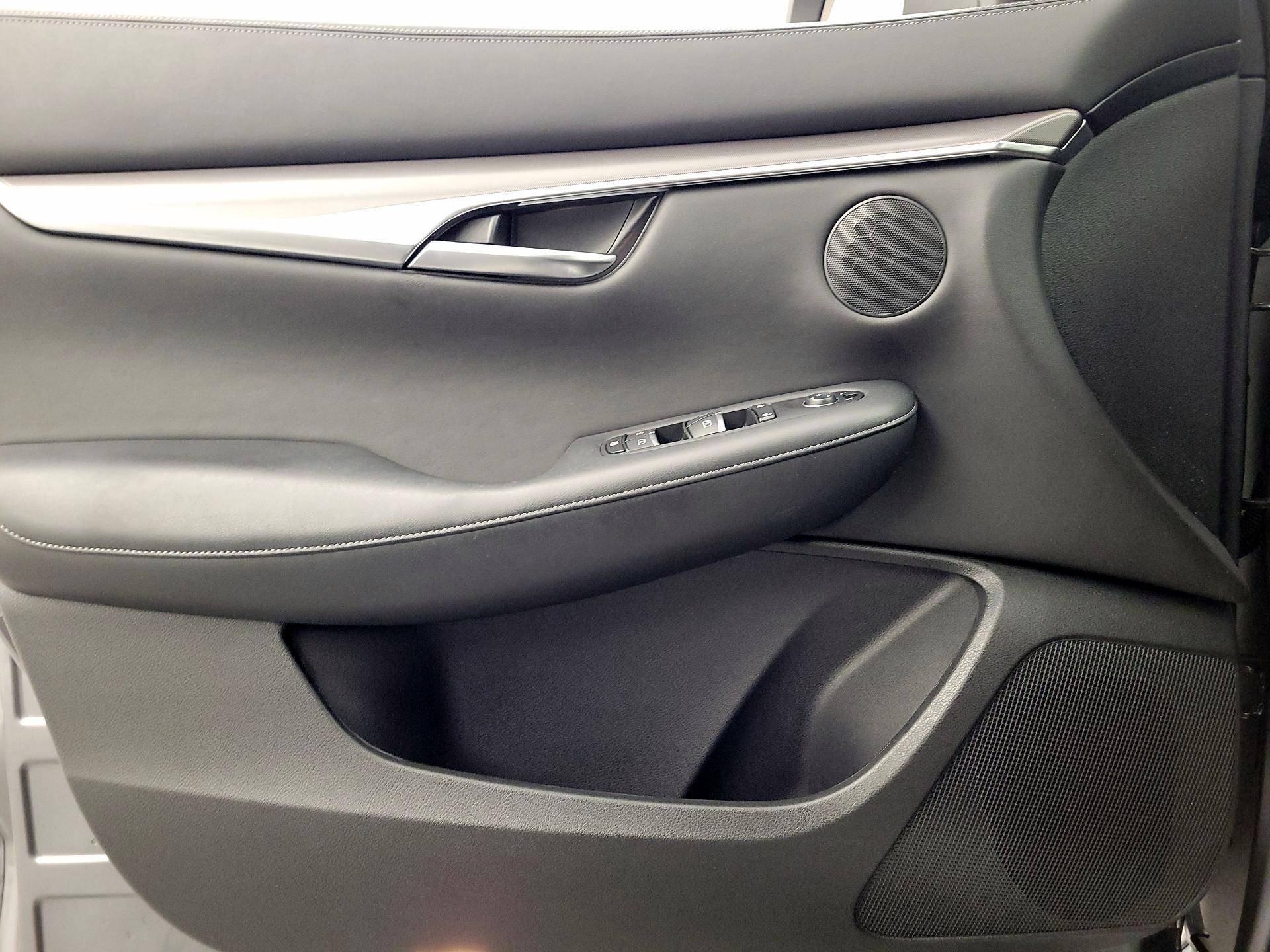 Thumbnail: 2022 INFINITI QX50 - 12