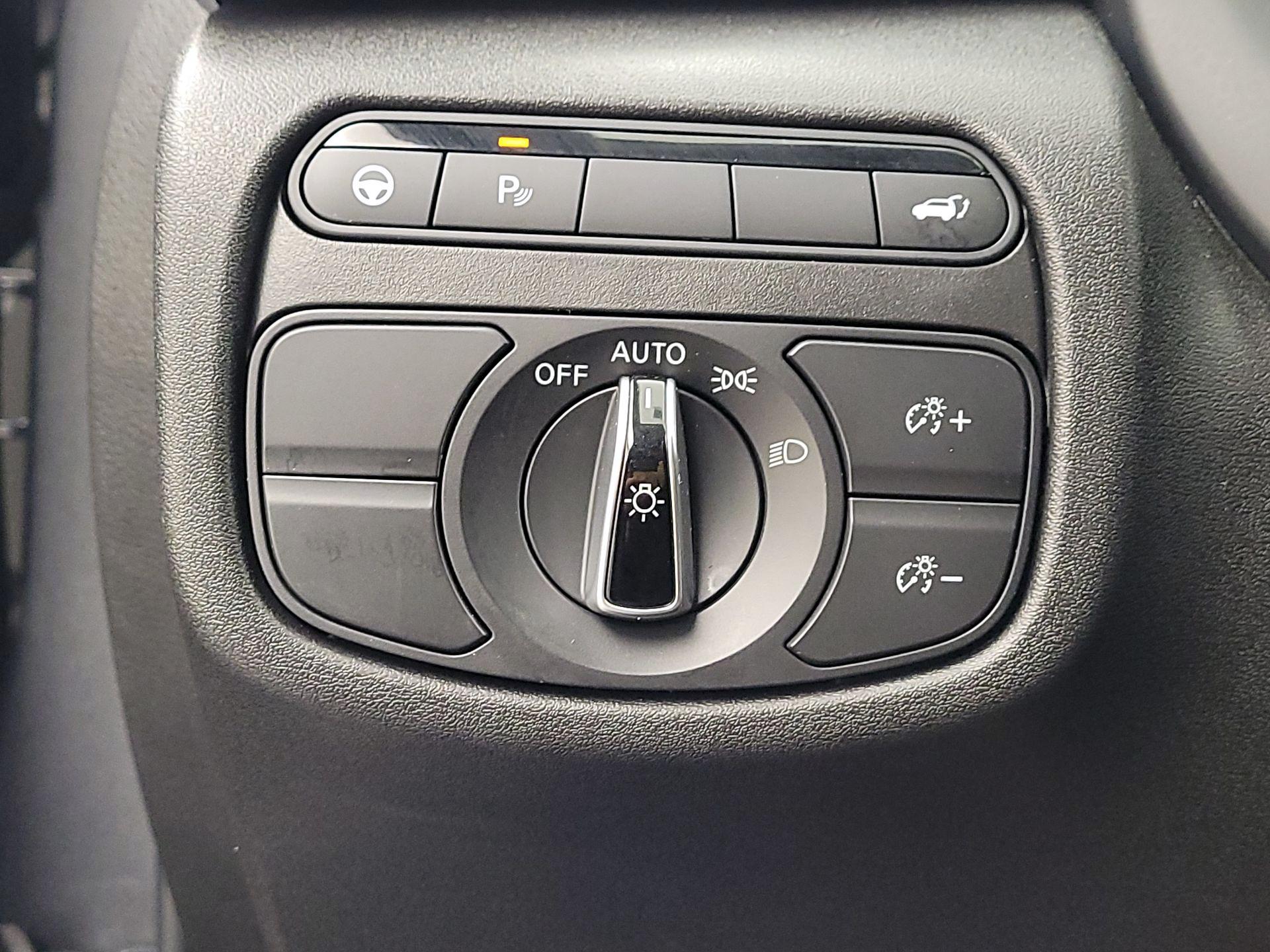 Thumbnail: 2022 INFINITI QX50 - 13