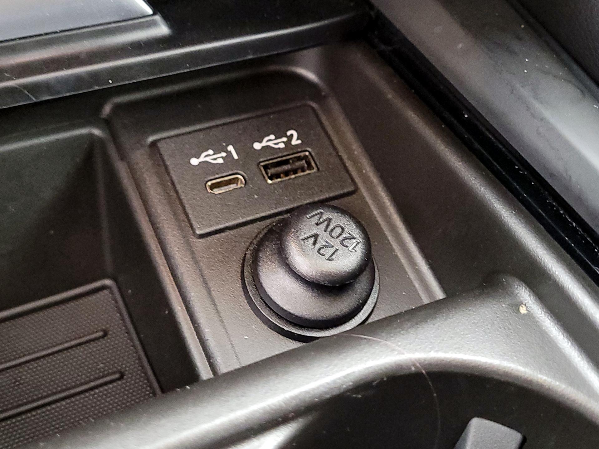 Thumbnail: 2022 INFINITI QX50 - 18