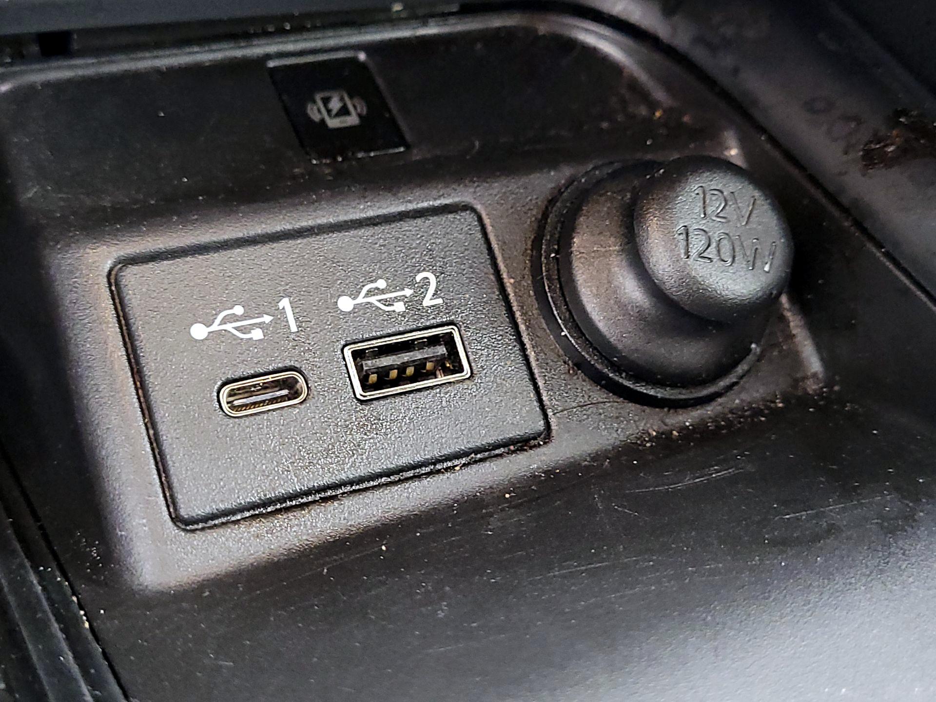 Thumbnail: 2024 INFINITI QX50 - 18