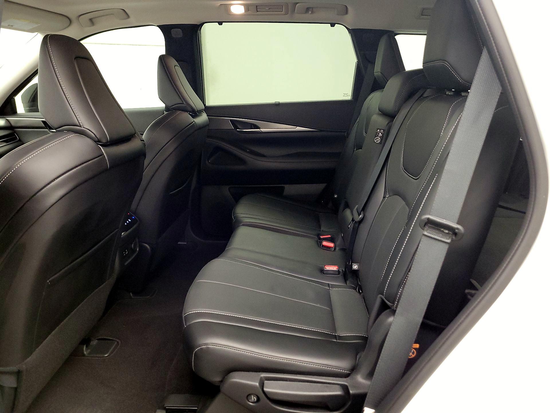 Thumbnail: 2023 INFINITI QX60 - 19