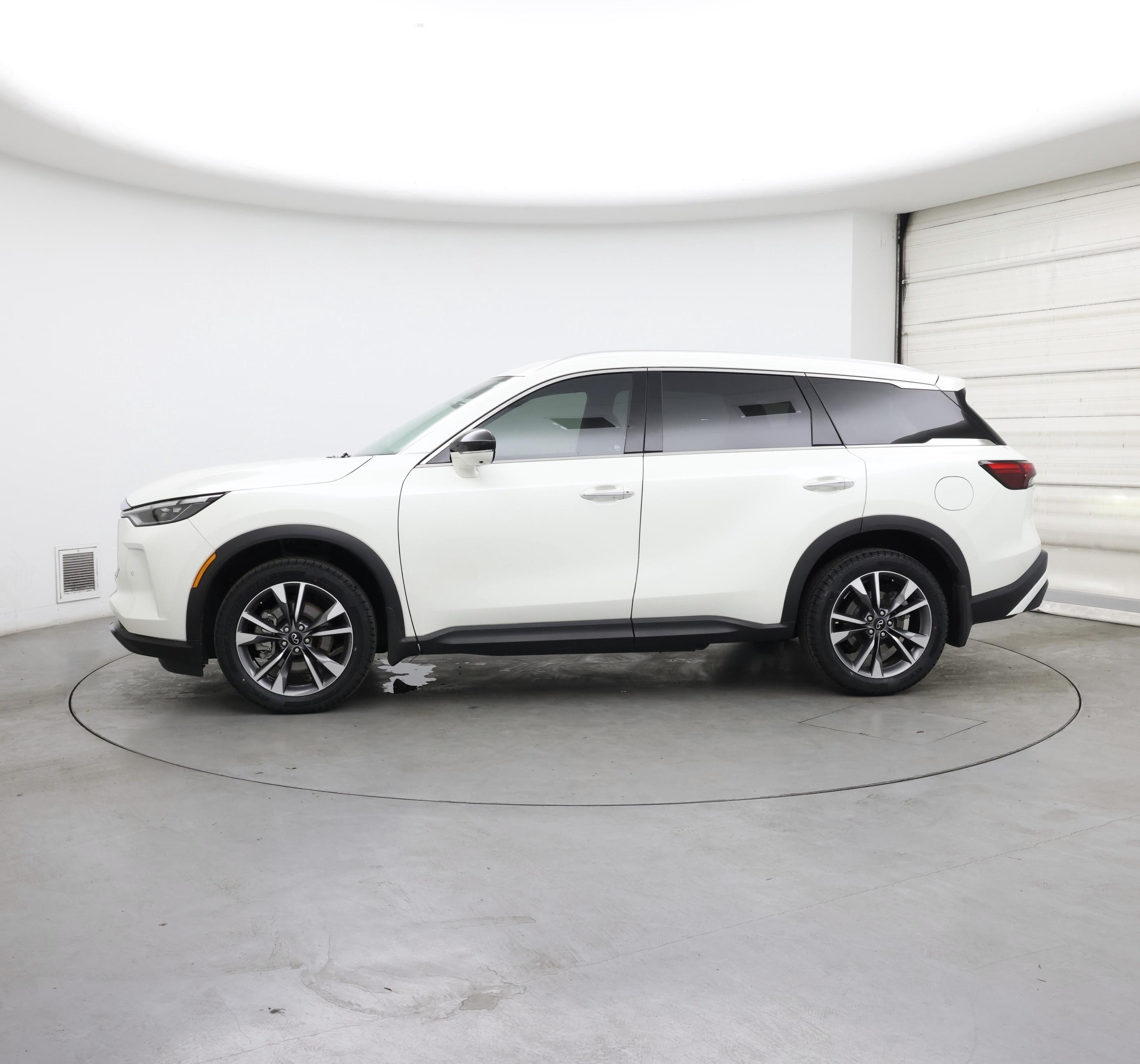 Thumbnail: 2023 INFINITI QX60 - 3