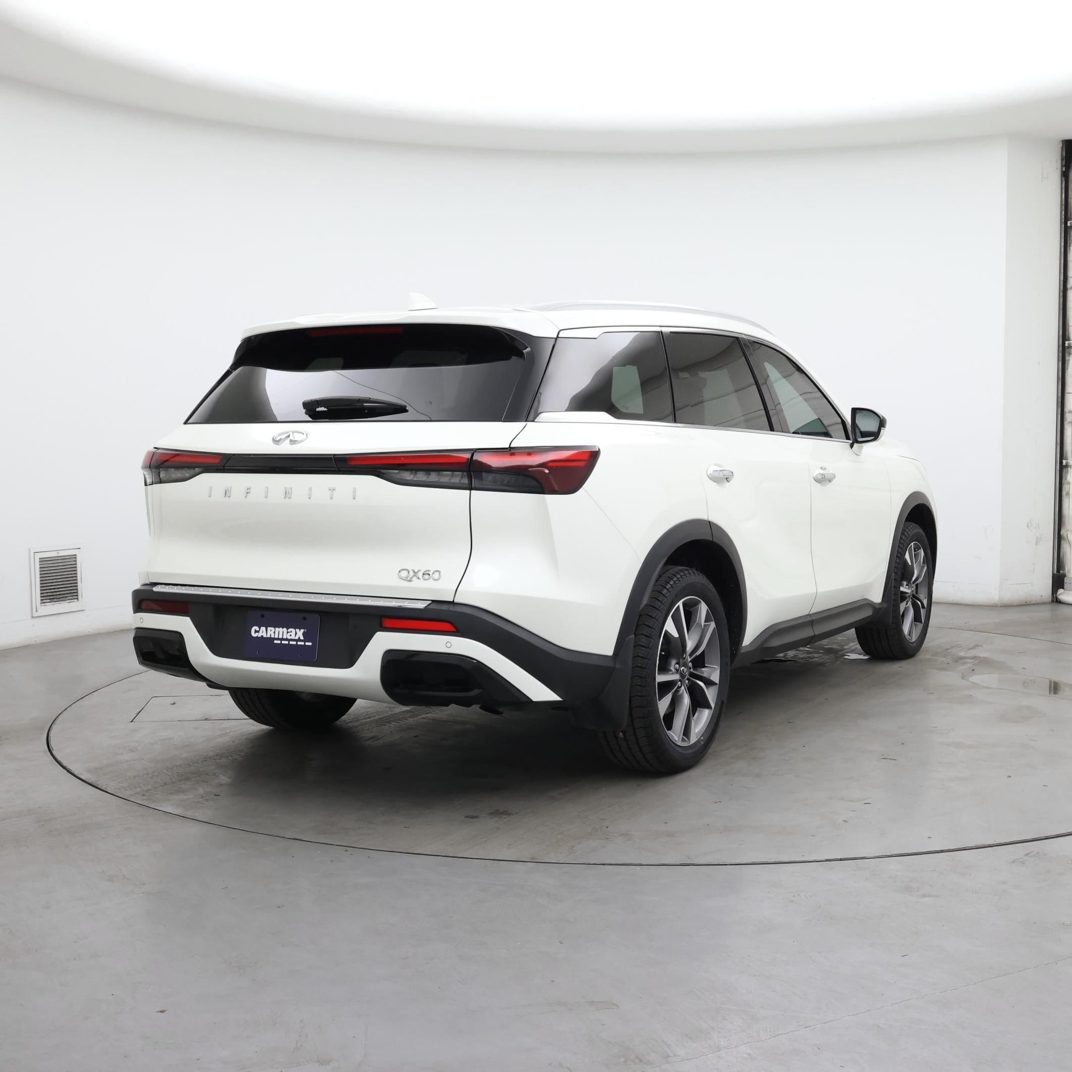 Thumbnail: 2023 INFINITI QX60 - 8