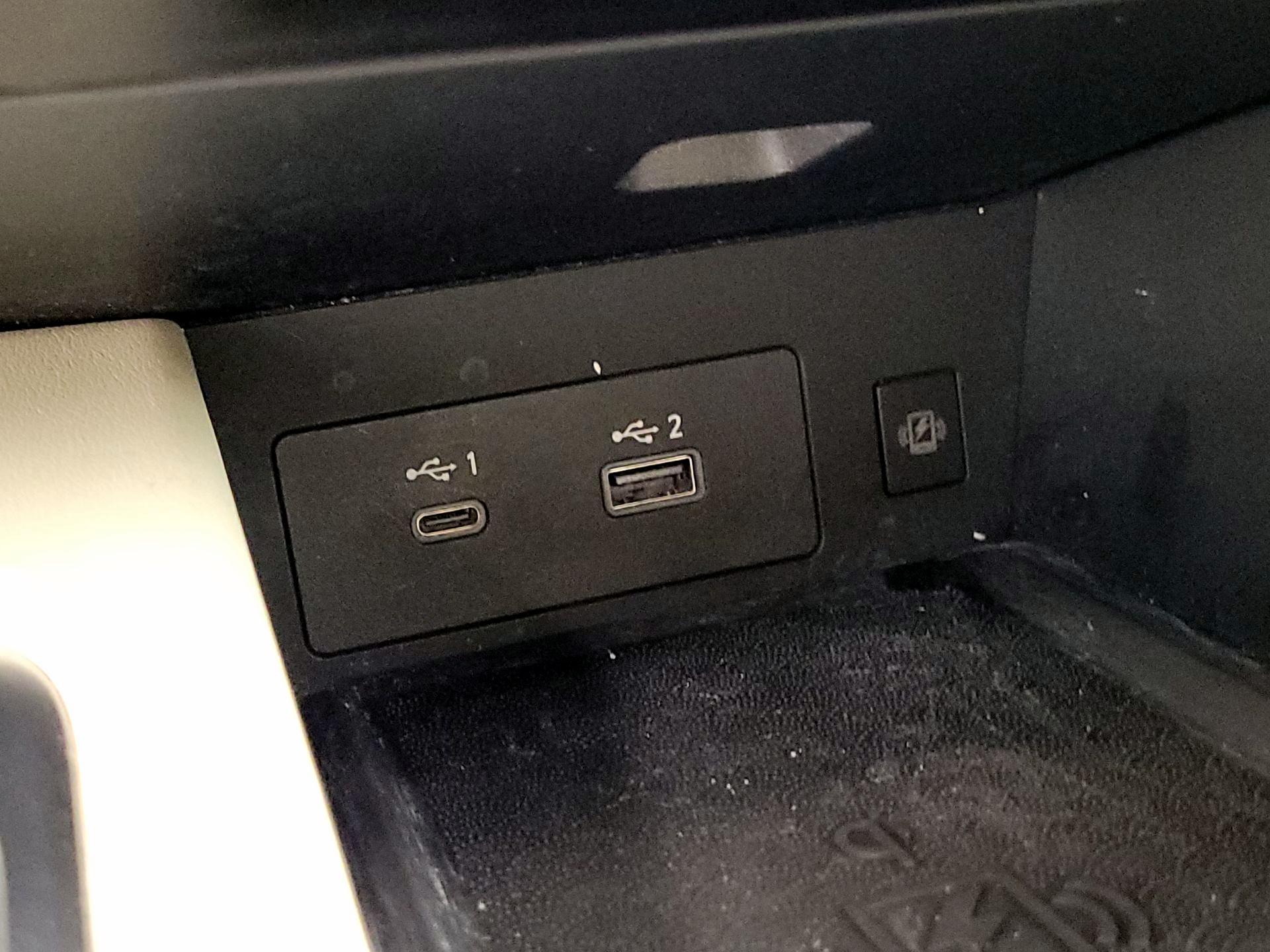 Thumbnail: 2023 INFINITI QX60 - 18