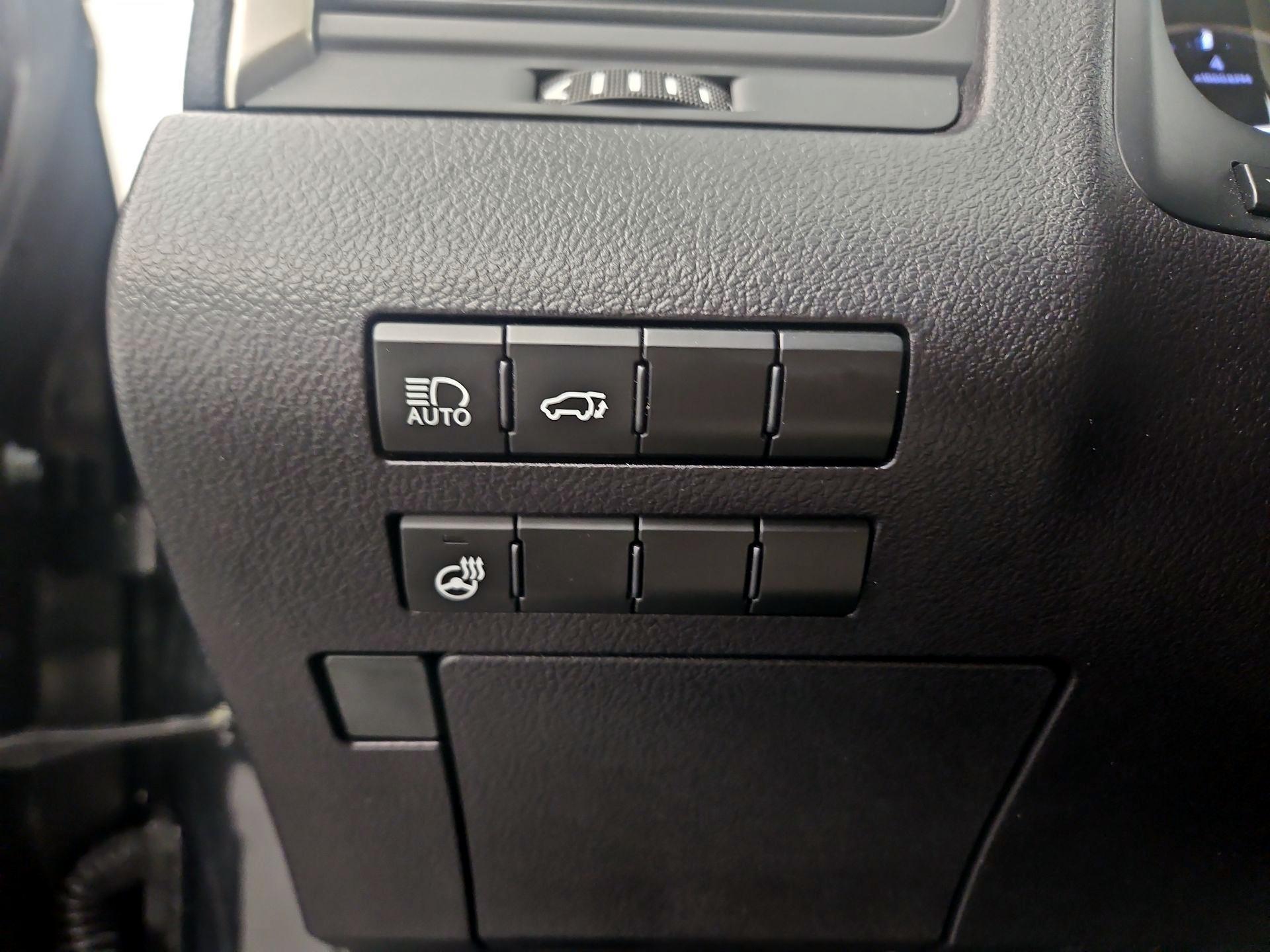 Thumbnail: 2022 Lexus RX - 13