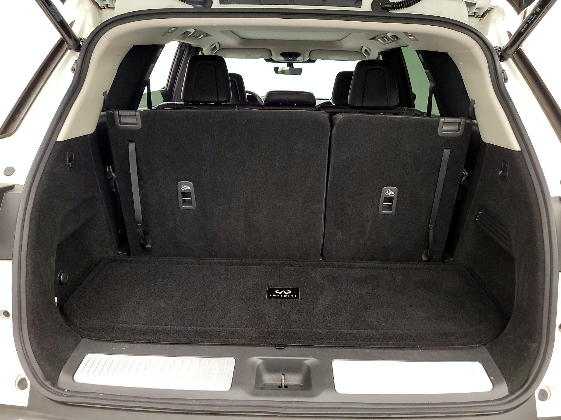 Thumbnail: 2023 INFINITI QX60 - 16