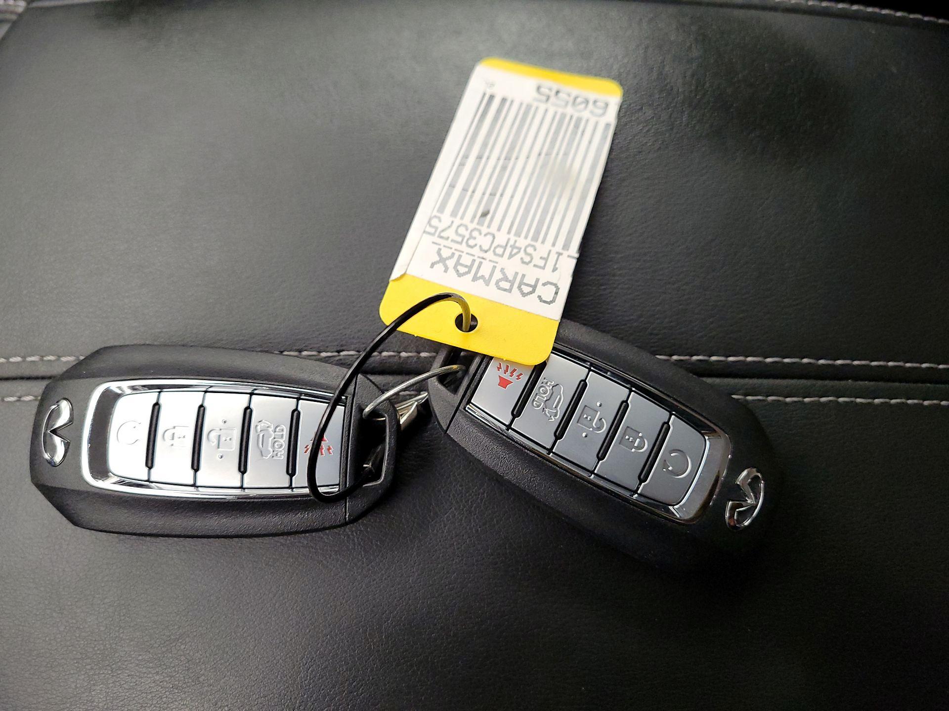 Thumbnail: 2023 INFINITI QX60 - 18