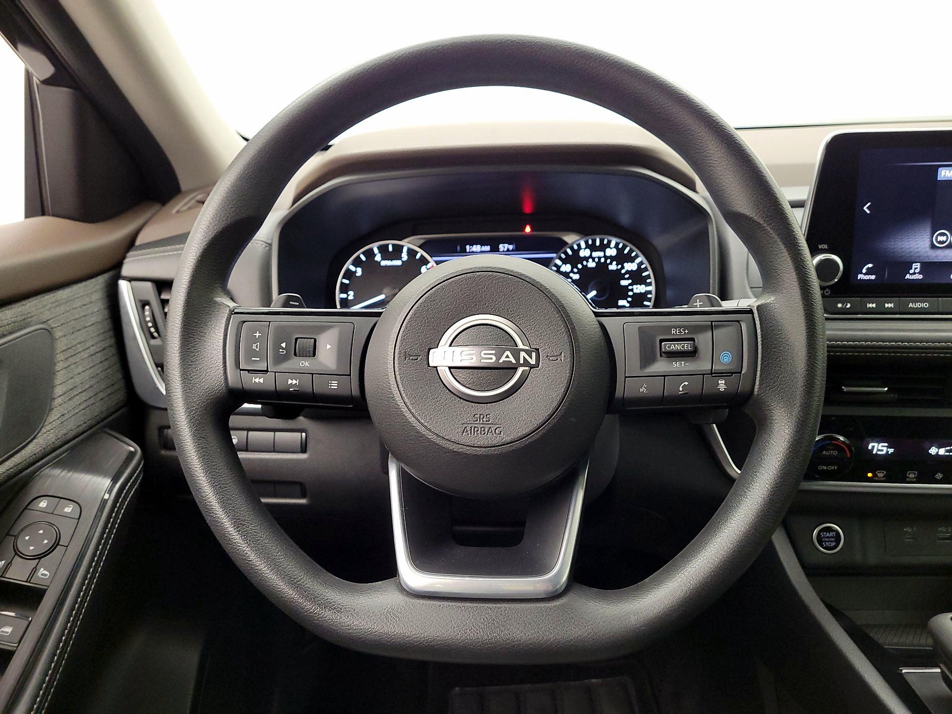 Thumbnail: 2023 Nissan Rogue - 10