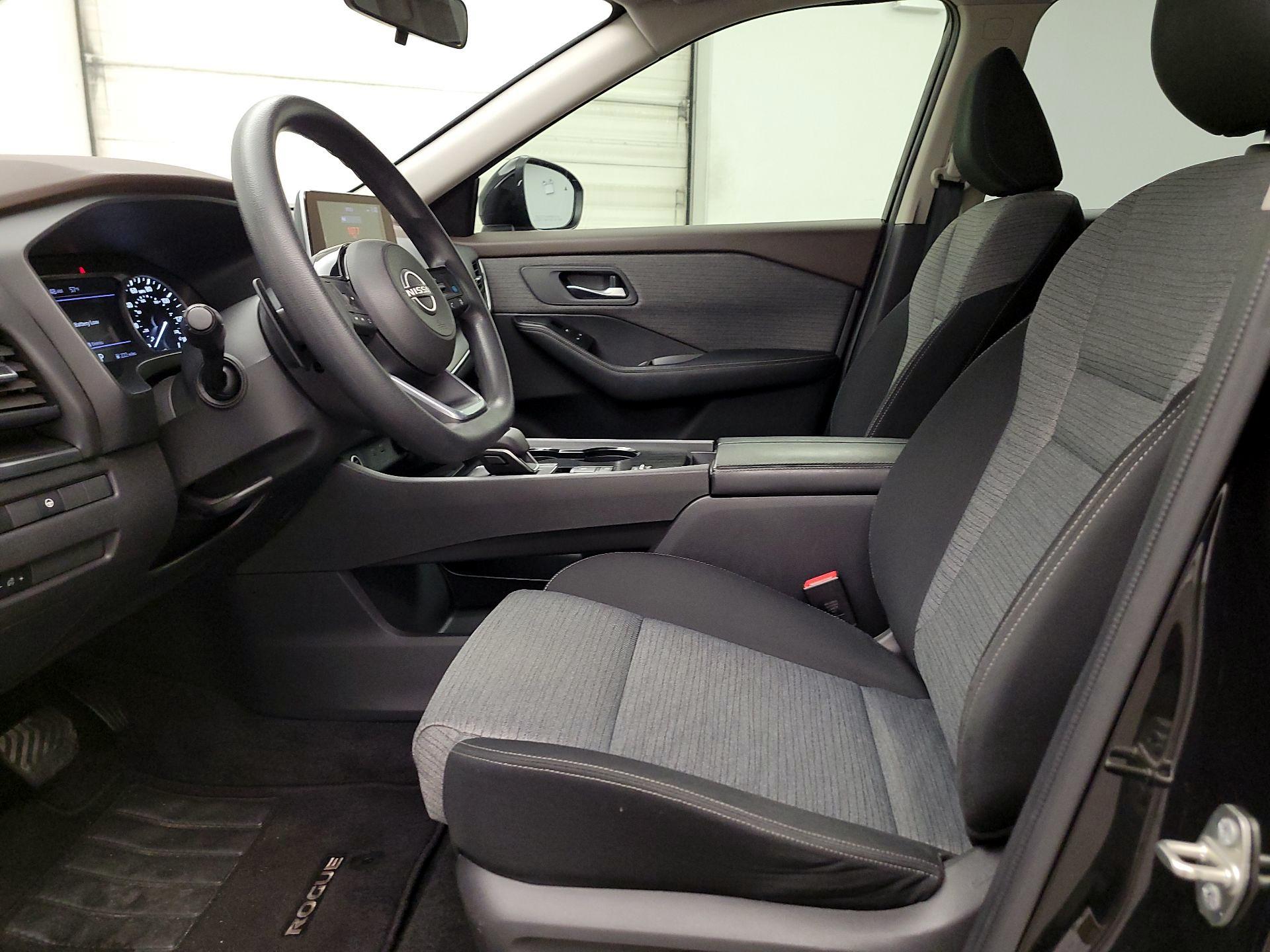 Thumbnail: 2023 Nissan Rogue - 11