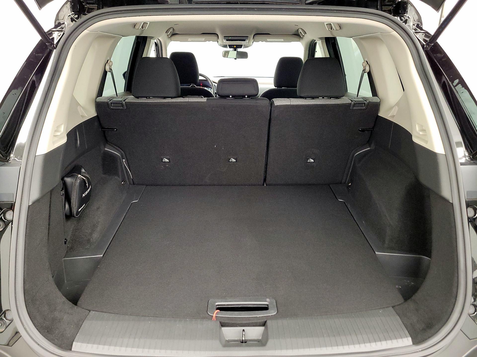 Thumbnail: 2023 Nissan Rogue - 20