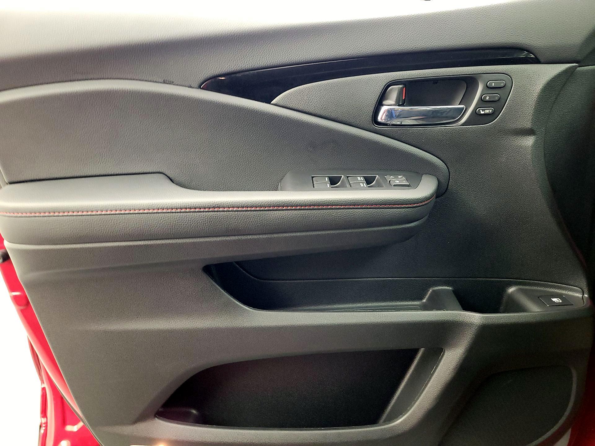 Thumbnail: 2025 Honda Ridgeline - 12