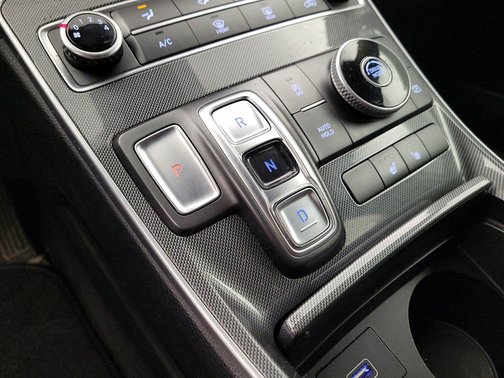 Thumbnail: 2022 Hyundai Santa Fe - 17