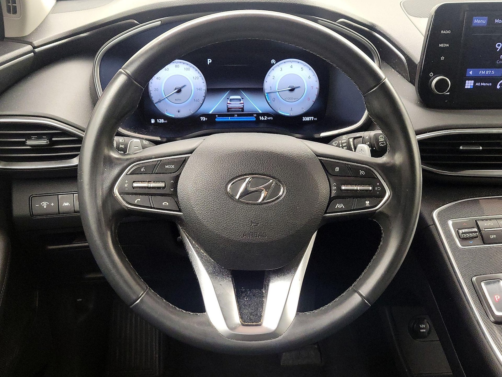 2022 Hyundai Santa Fe SEL - Photo 11