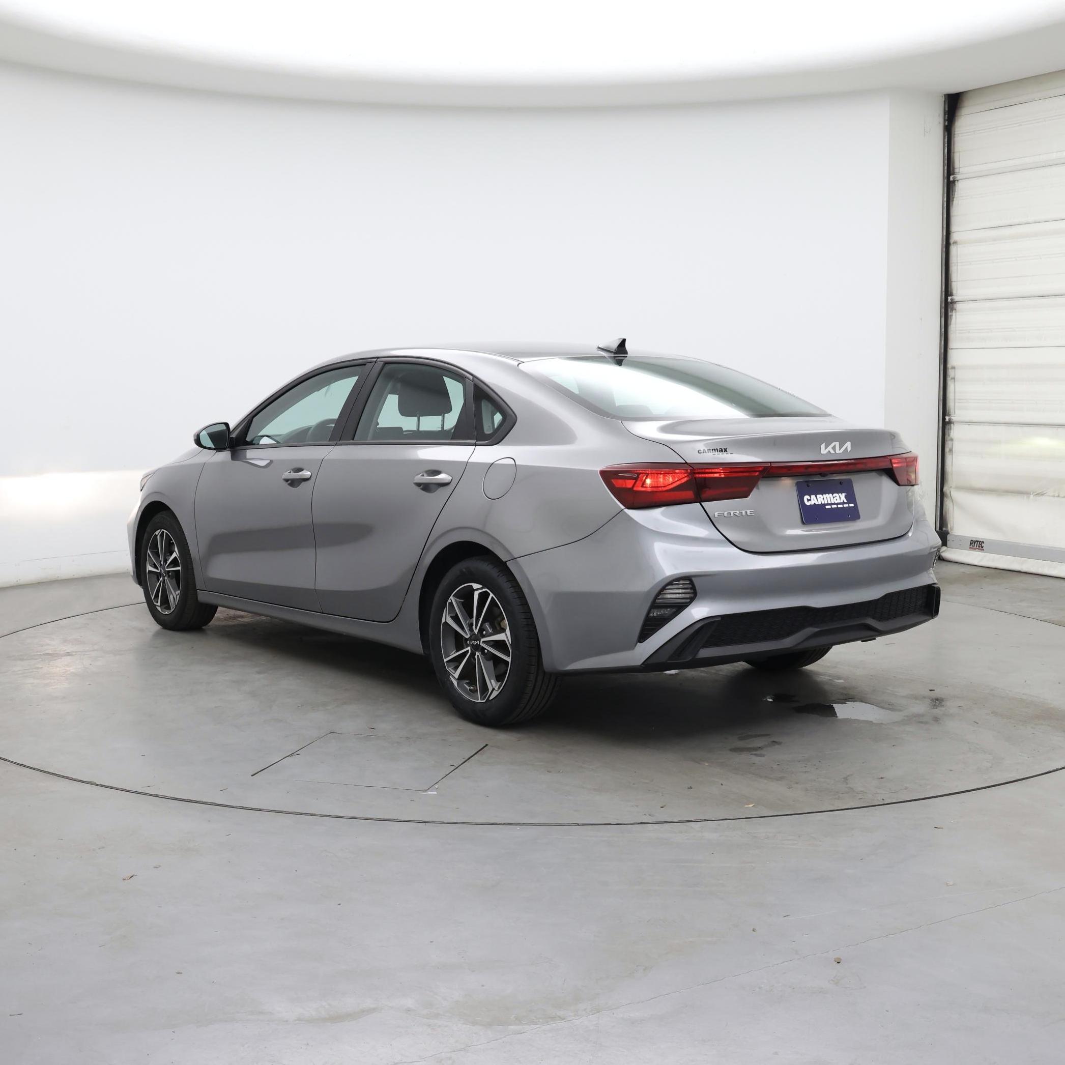 Thumbnail: 2023 Kia Forte - 2