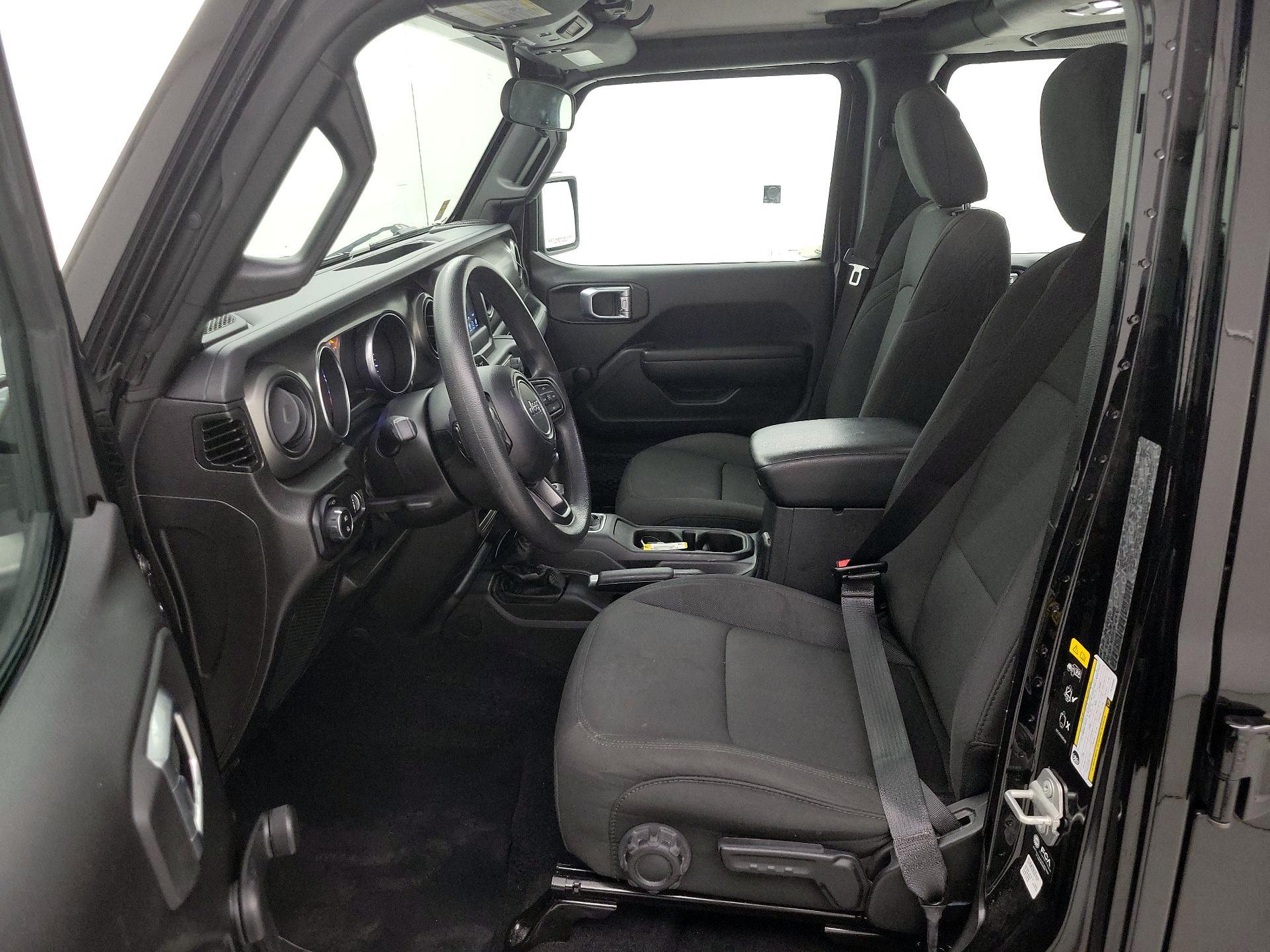 Thumbnail: 2023 Jeep Gladiator - 11