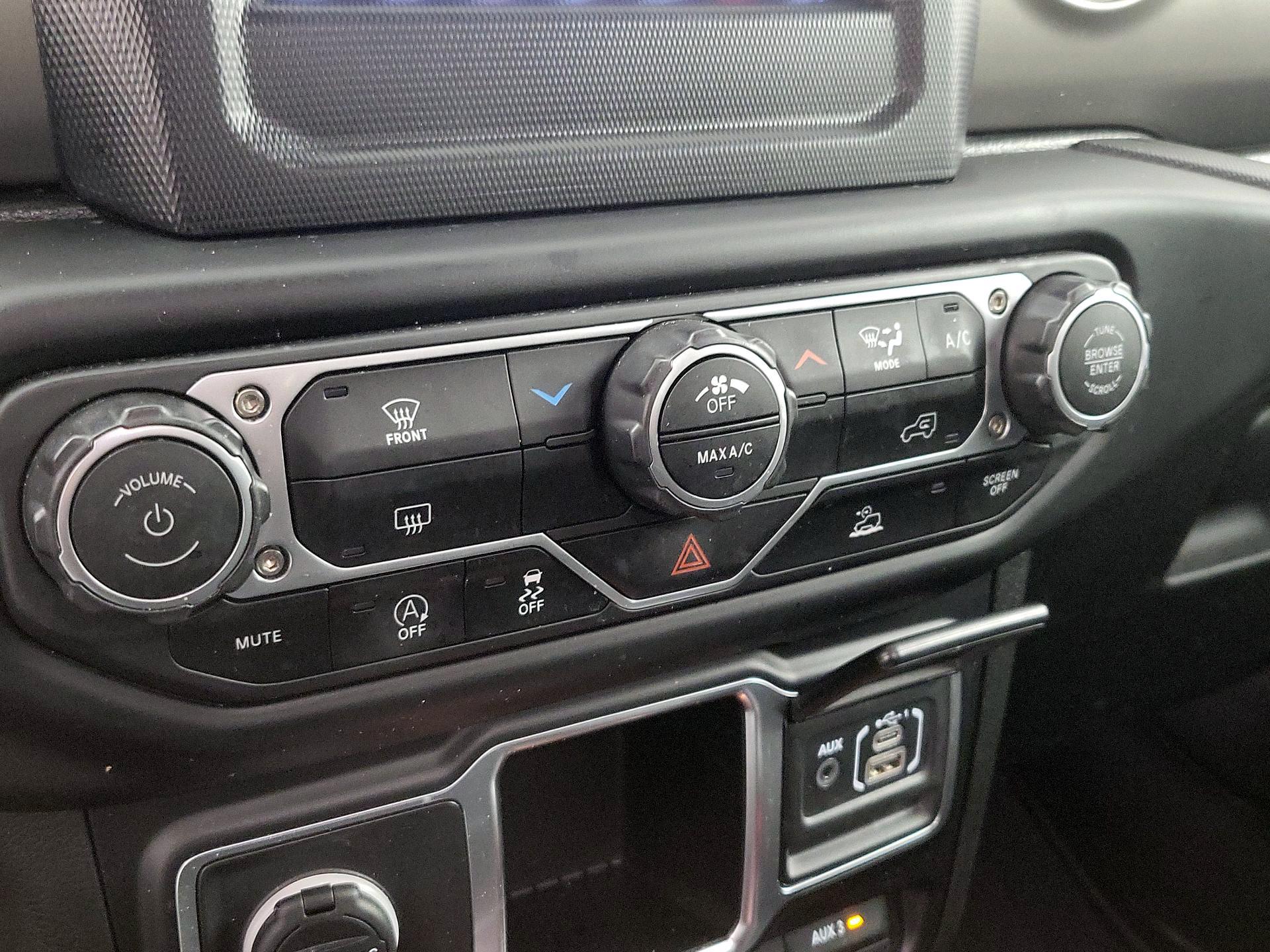 Thumbnail: 2023 Jeep Gladiator - 16