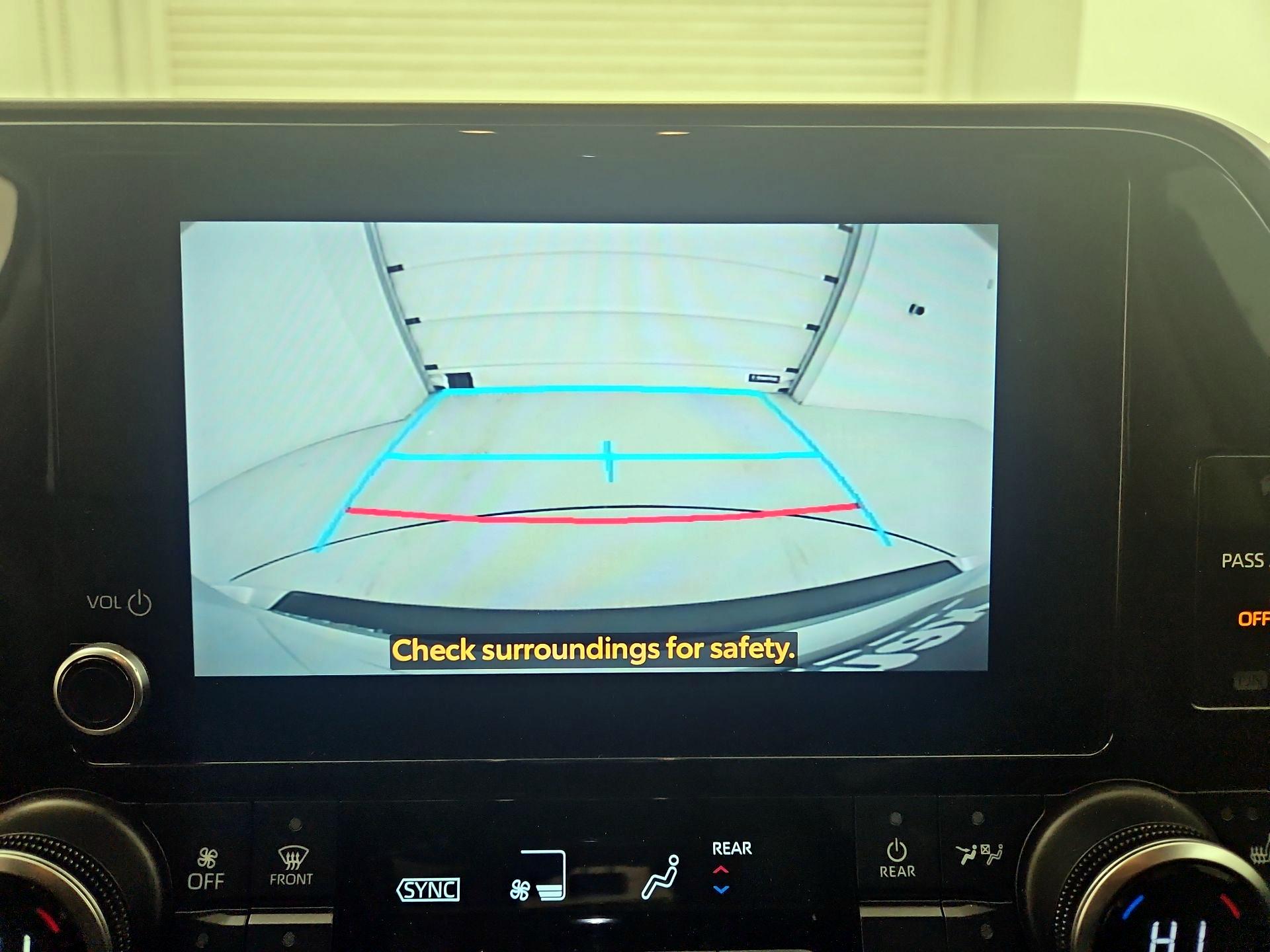 Thumbnail: 2023 Toyota Highlander - 14