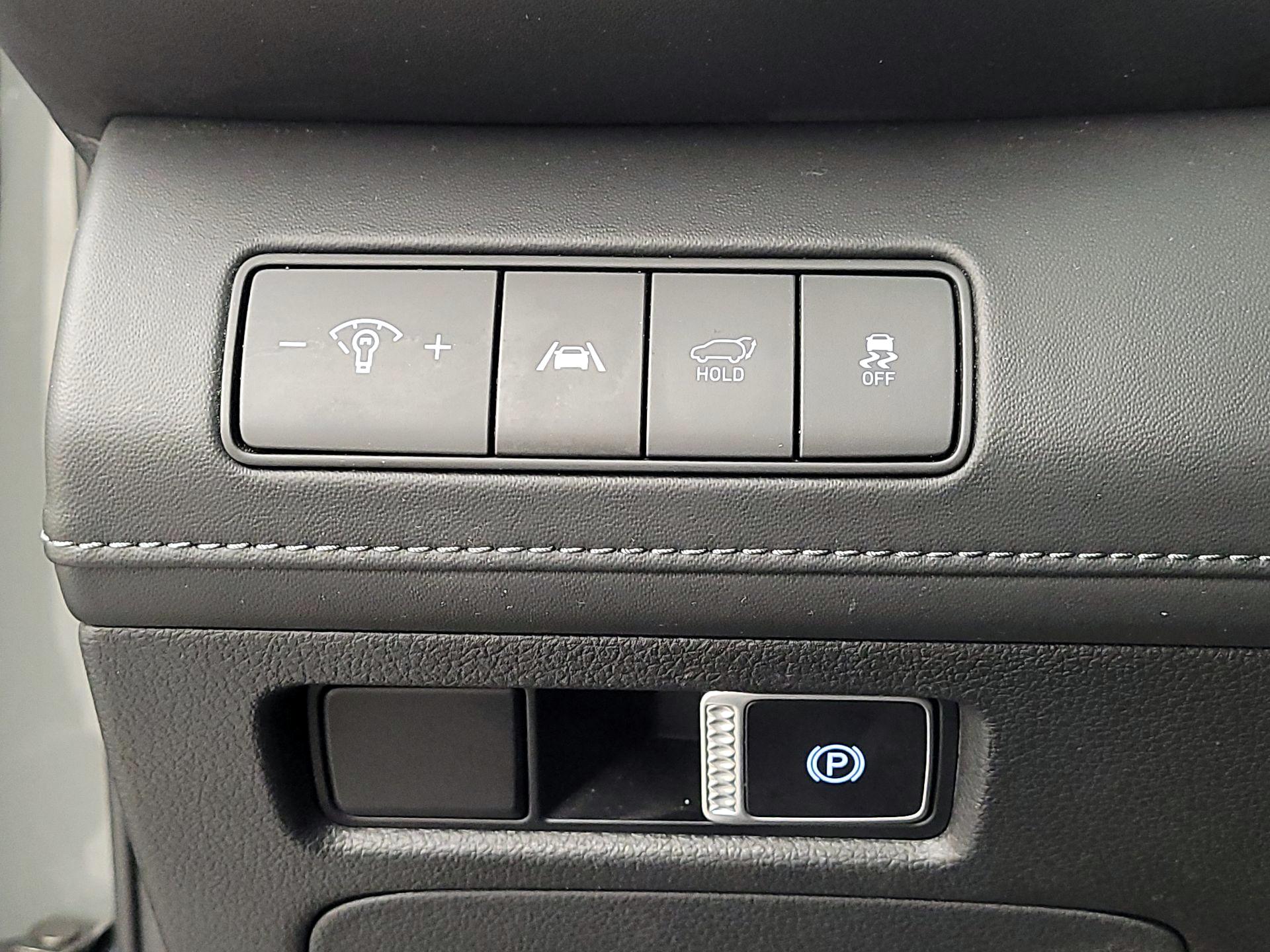 Thumbnail: 2023 Hyundai Santa Fe - 13