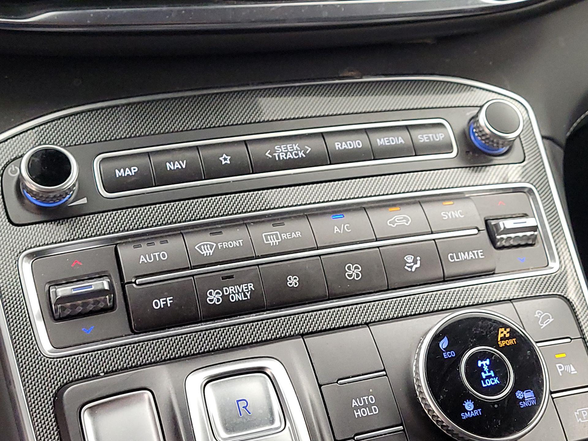 Thumbnail: 2023 Hyundai Santa Fe - 16