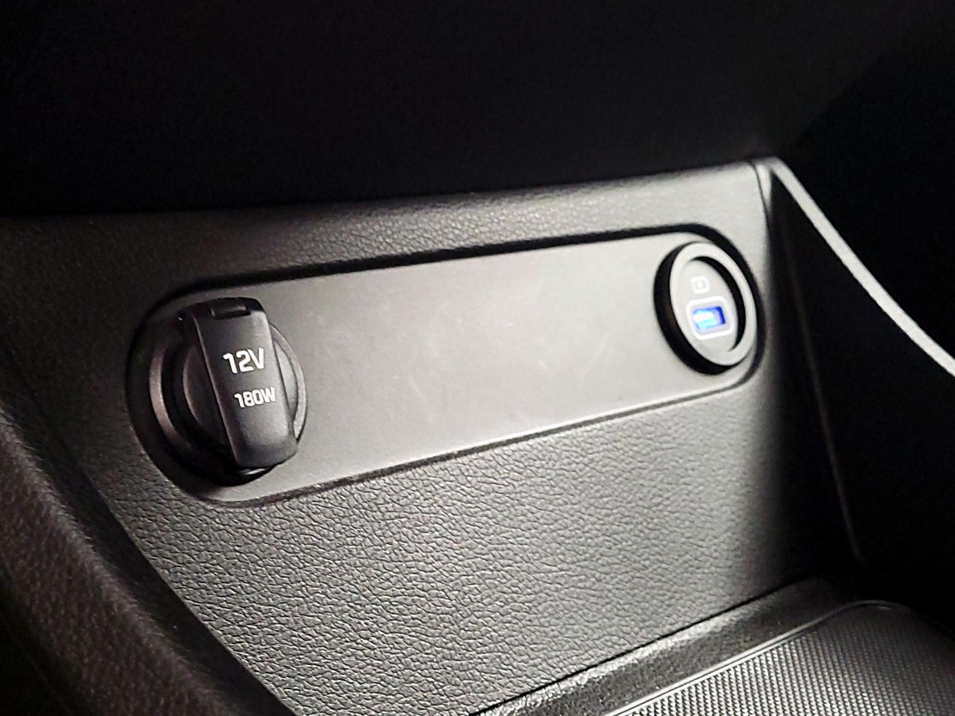 Thumbnail: 2023 Hyundai Santa Fe - 18