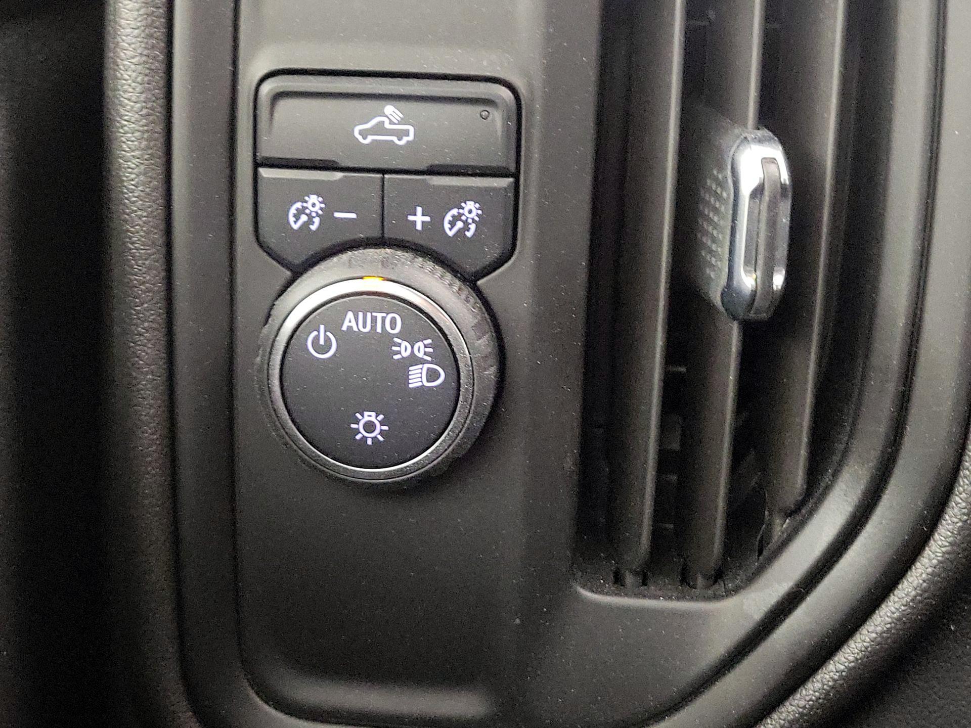 Thumbnail: 2023 Chevrolet Silverado 1500 - 13