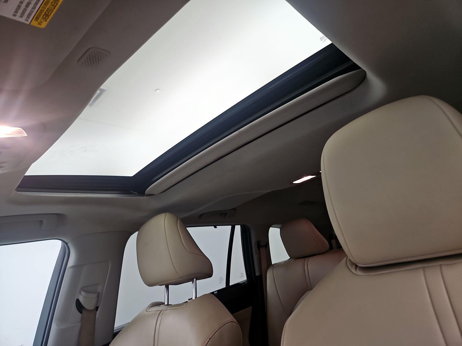 Thumbnail: 2022 Toyota Highlander - 18