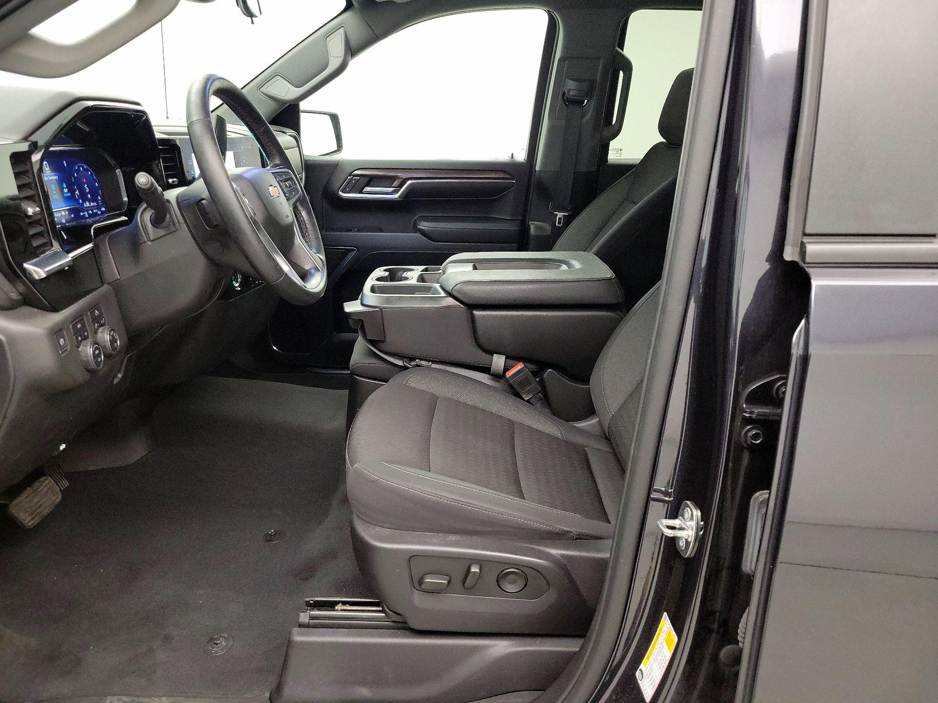 Thumbnail: 2024 Chevrolet Silverado 1500 - 11