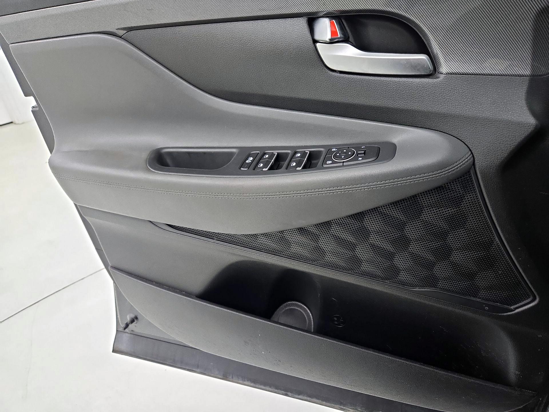 Thumbnail: 2023 Hyundai Santa Fe - 12