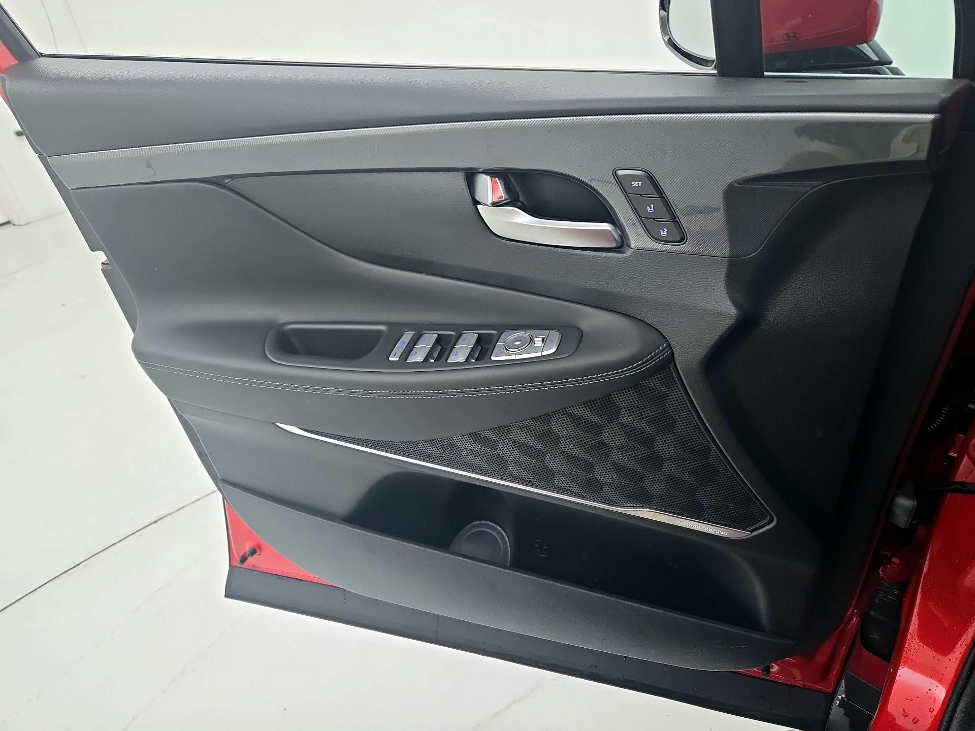 Thumbnail: 2023 Hyundai Santa Fe - 12