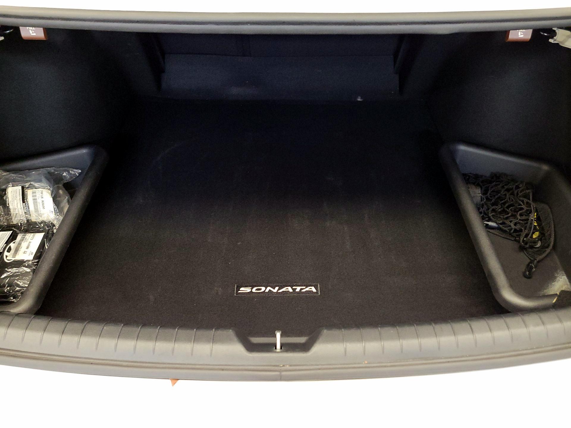 Thumbnail: 2022 Hyundai Sonata - 16