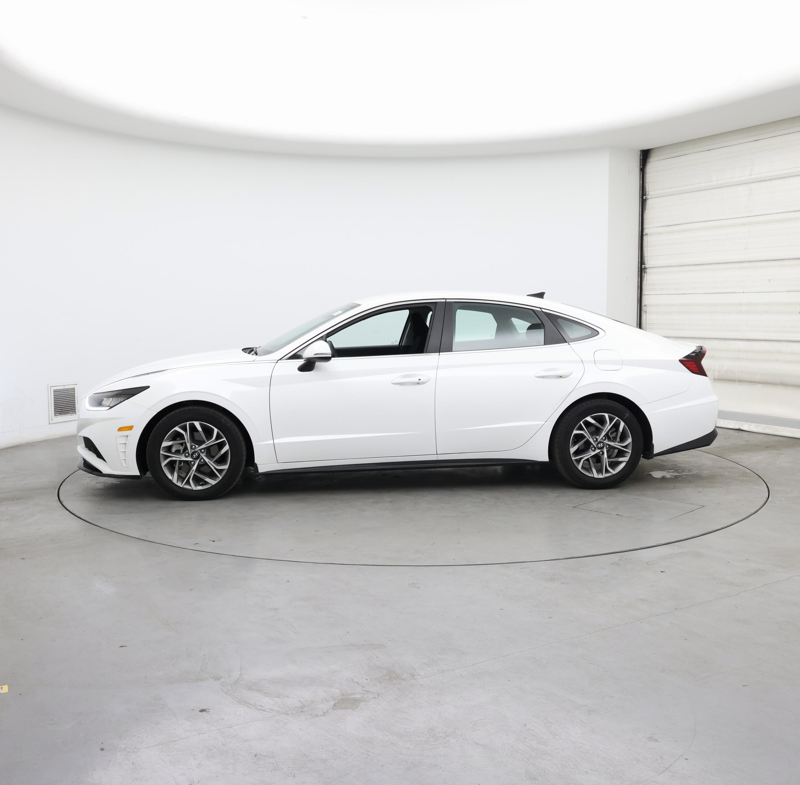 Thumbnail: 2022 Hyundai Sonata - 3