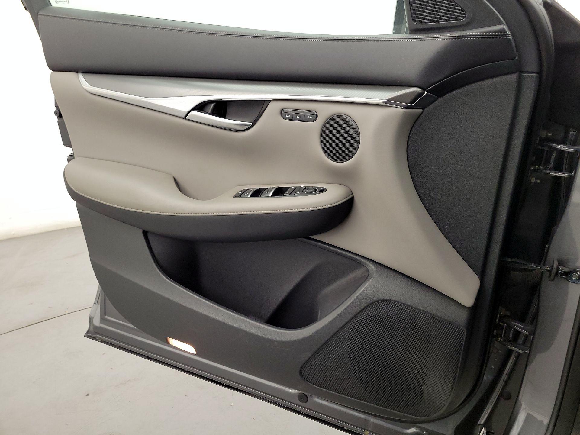 Thumbnail: 2023 INFINITI QX50 - 12