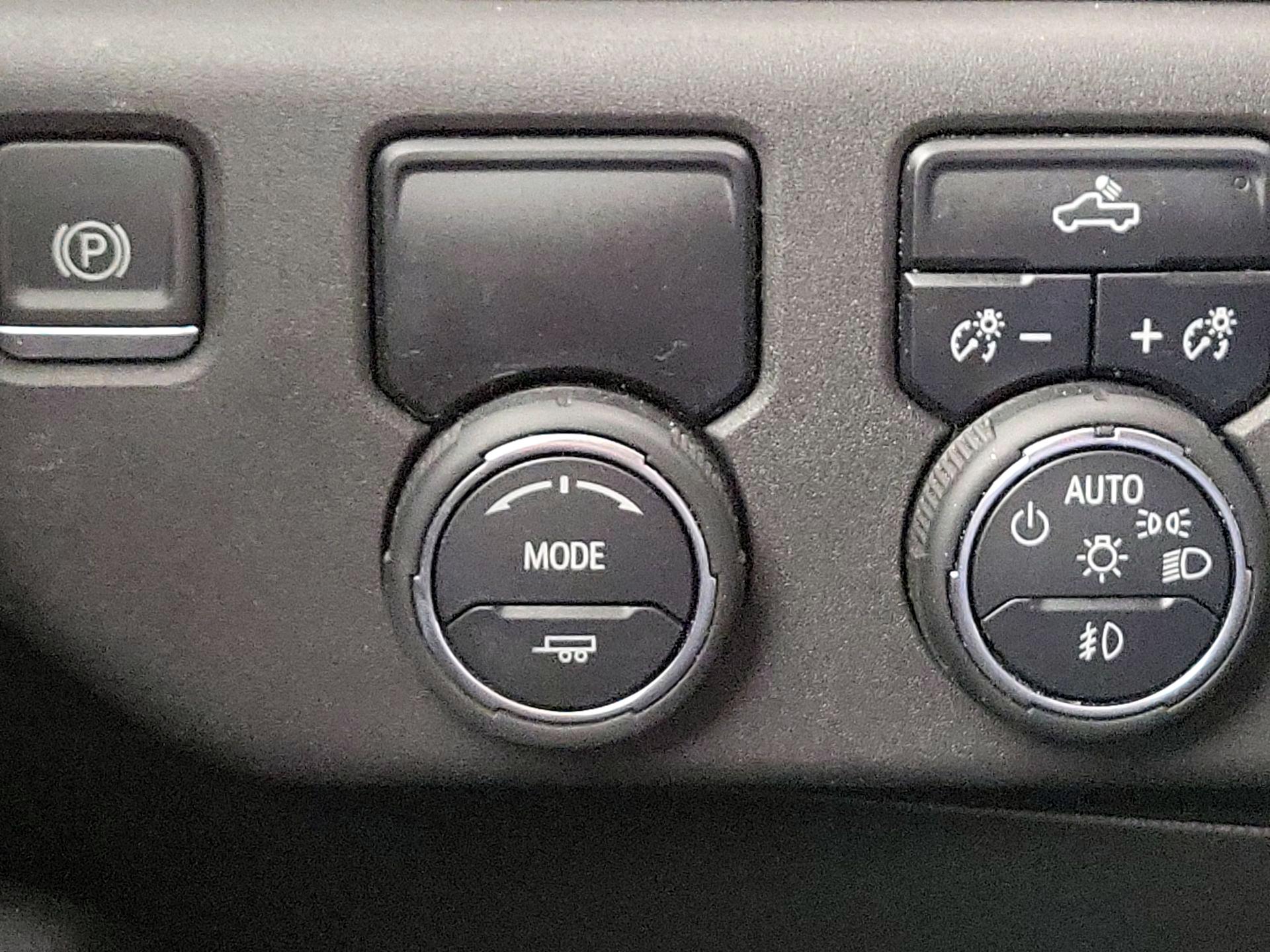 Thumbnail: 2023 Chevrolet Silverado 1500 - 13