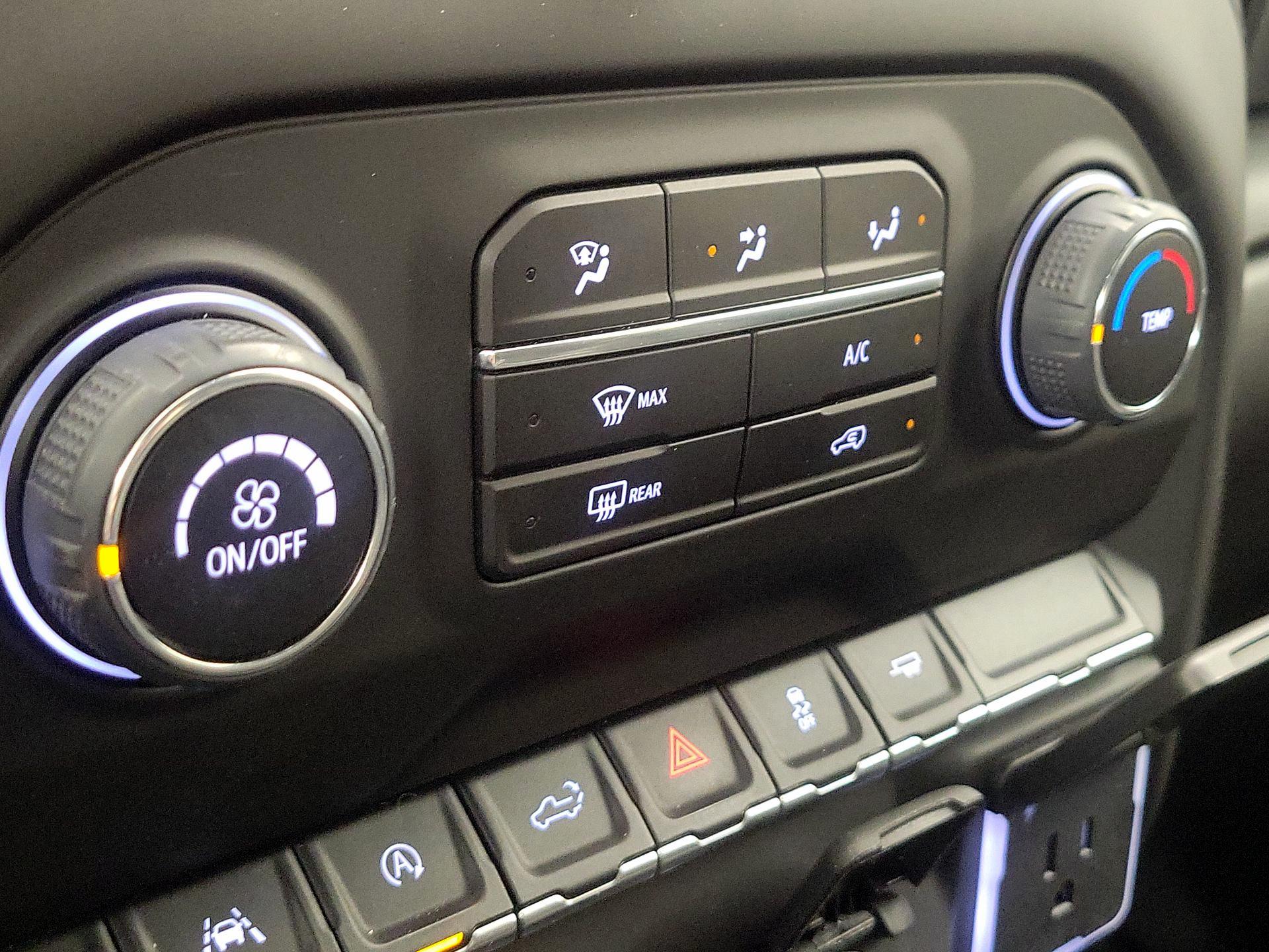 Thumbnail: 2022 Chevrolet Silverado 1500 - 16