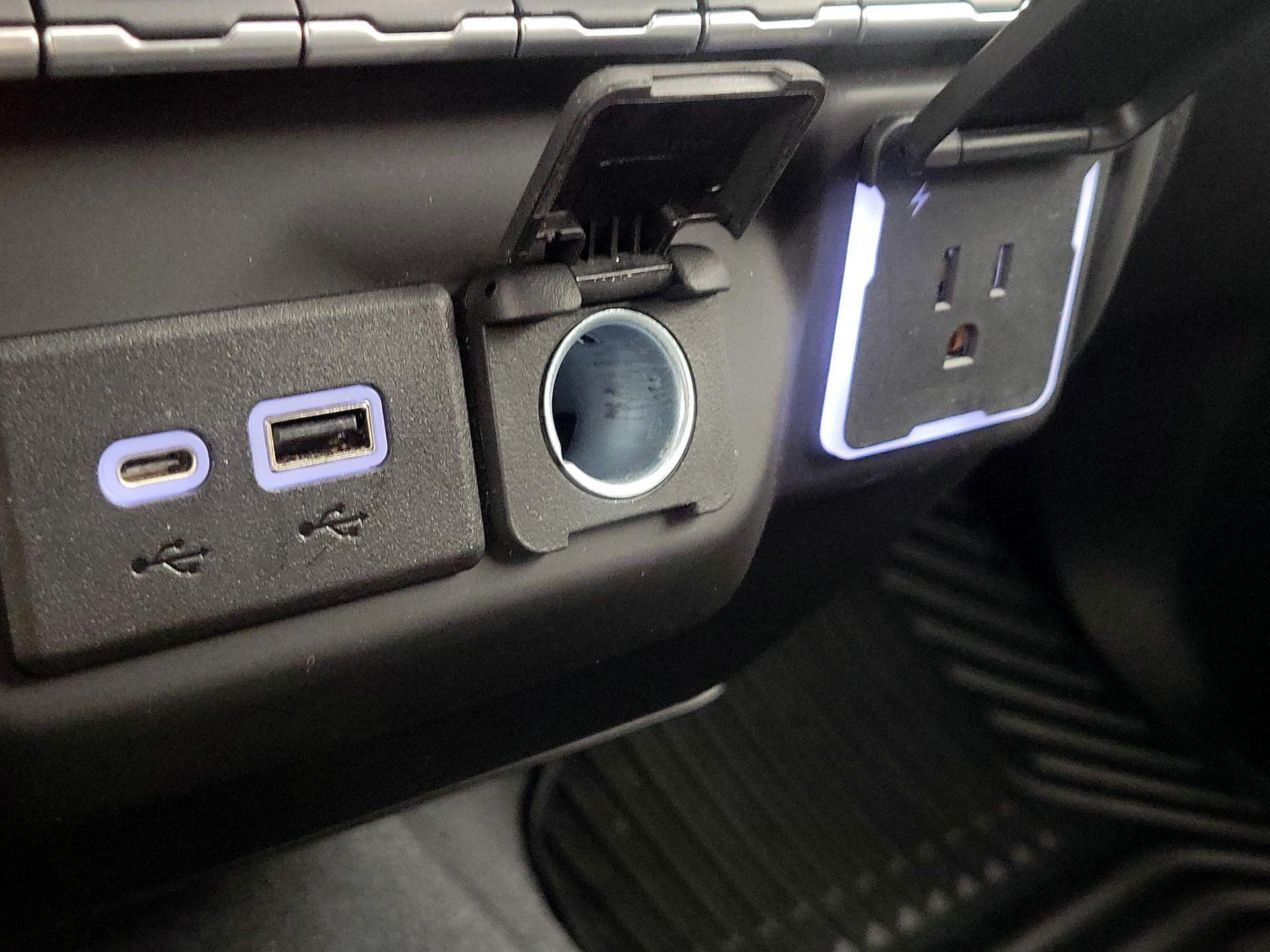 Thumbnail: 2022 Chevrolet Silverado 1500 - 18