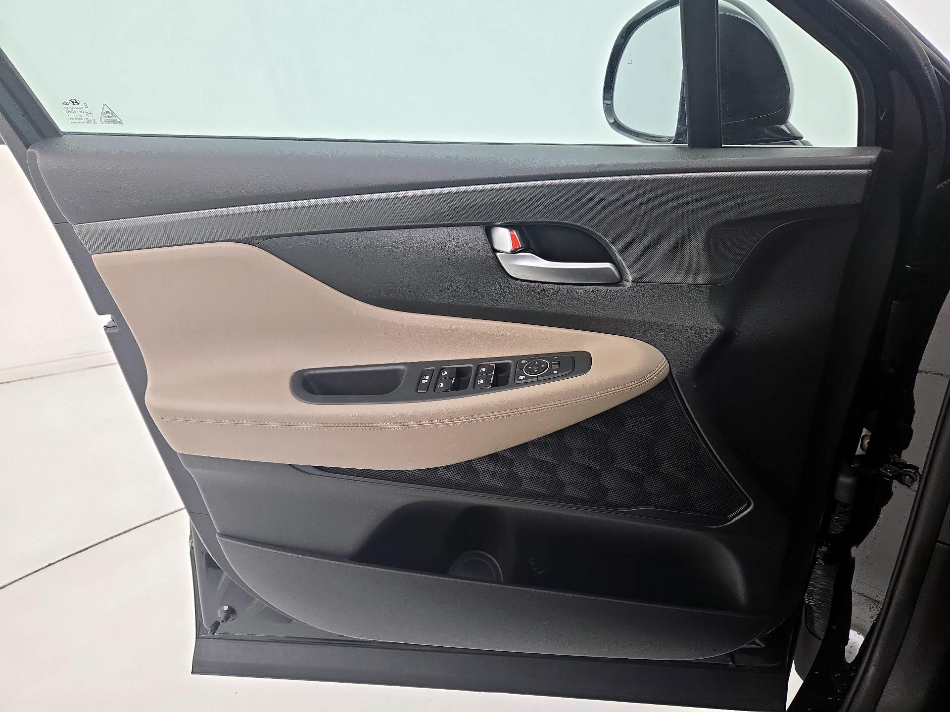 Thumbnail: 2023 Hyundai Santa Fe - 12