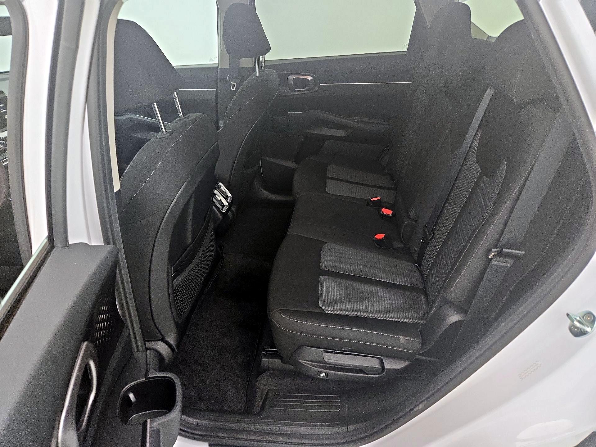 Thumbnail: 2023 Kia Sorento - 19