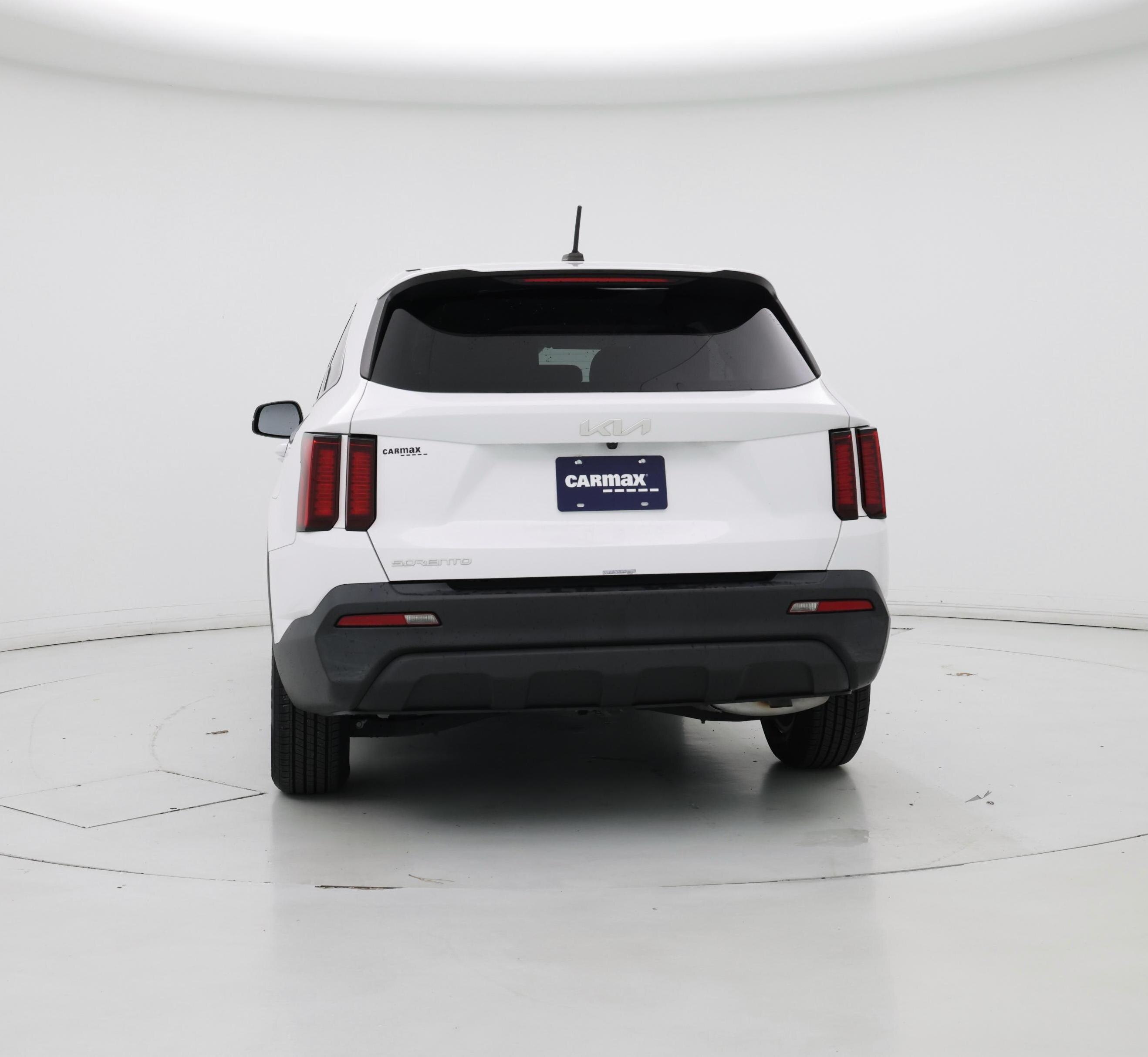 Thumbnail: 2023 Kia Sorento - 6