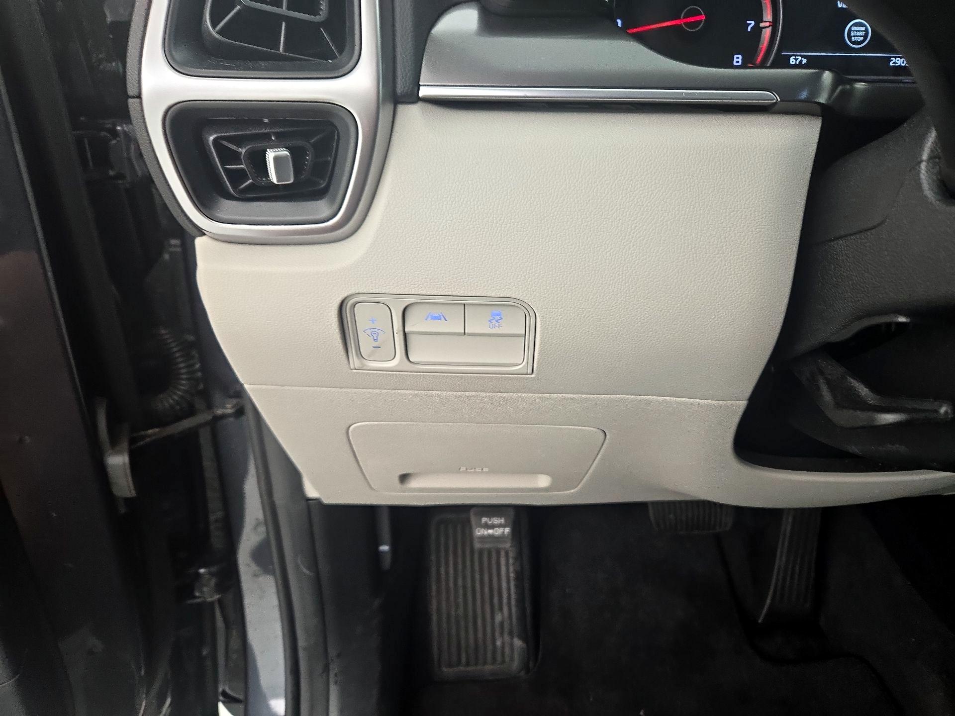 Thumbnail: 2023 Kia Sorento - 13