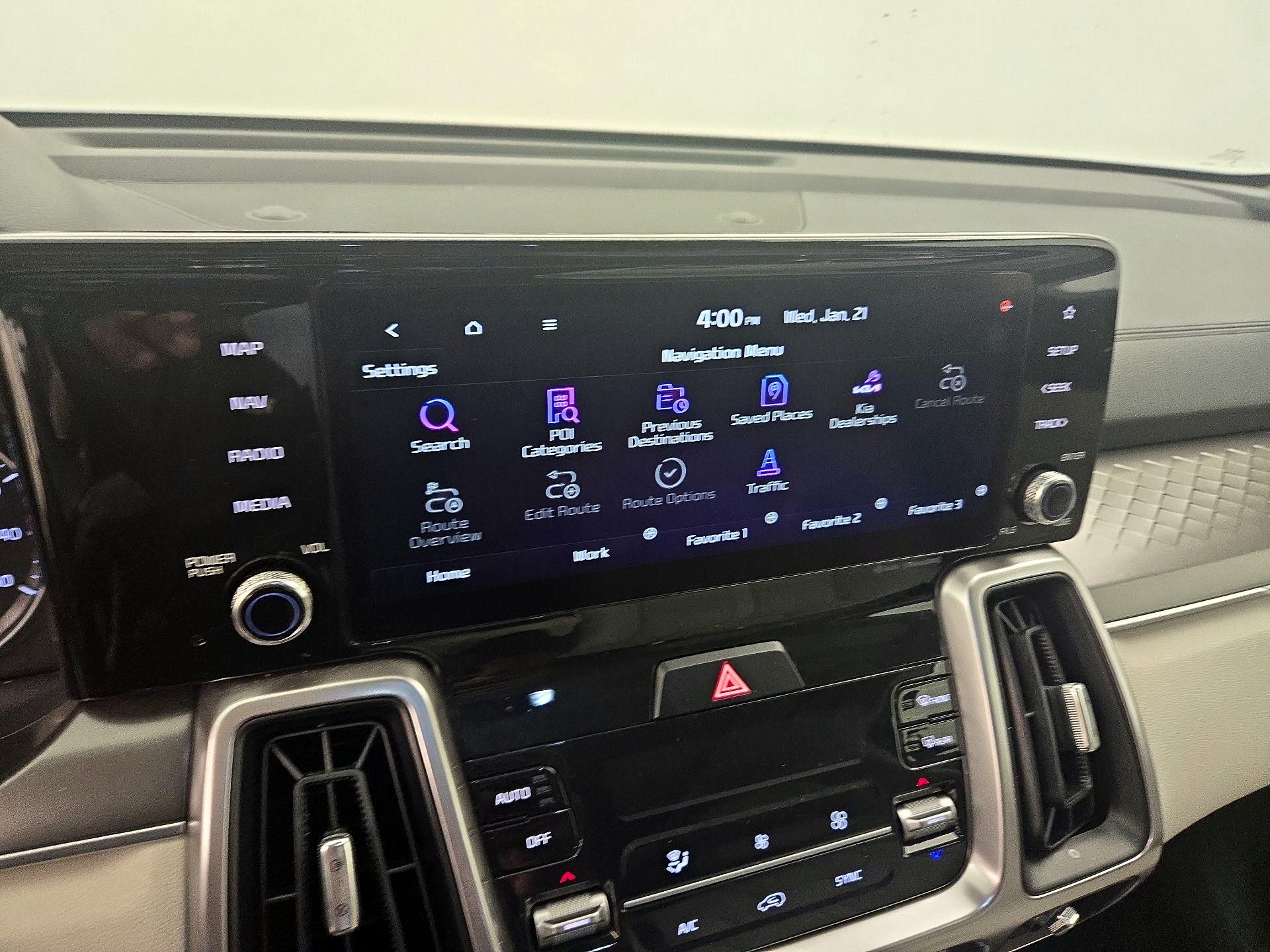 Thumbnail: 2023 Kia Sorento - 14