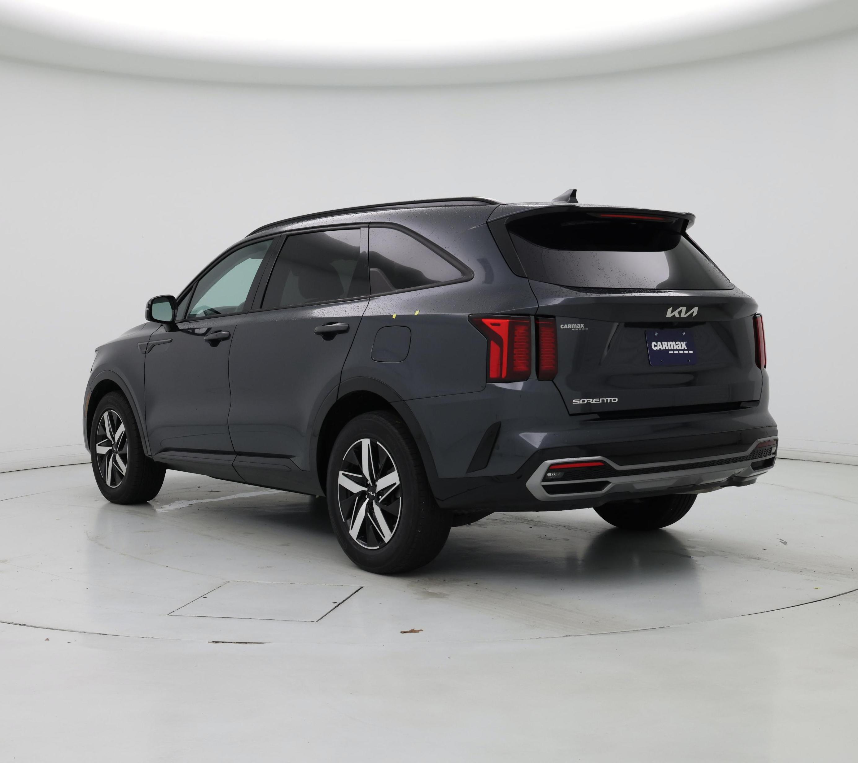 Thumbnail: 2023 Kia Sorento - 2