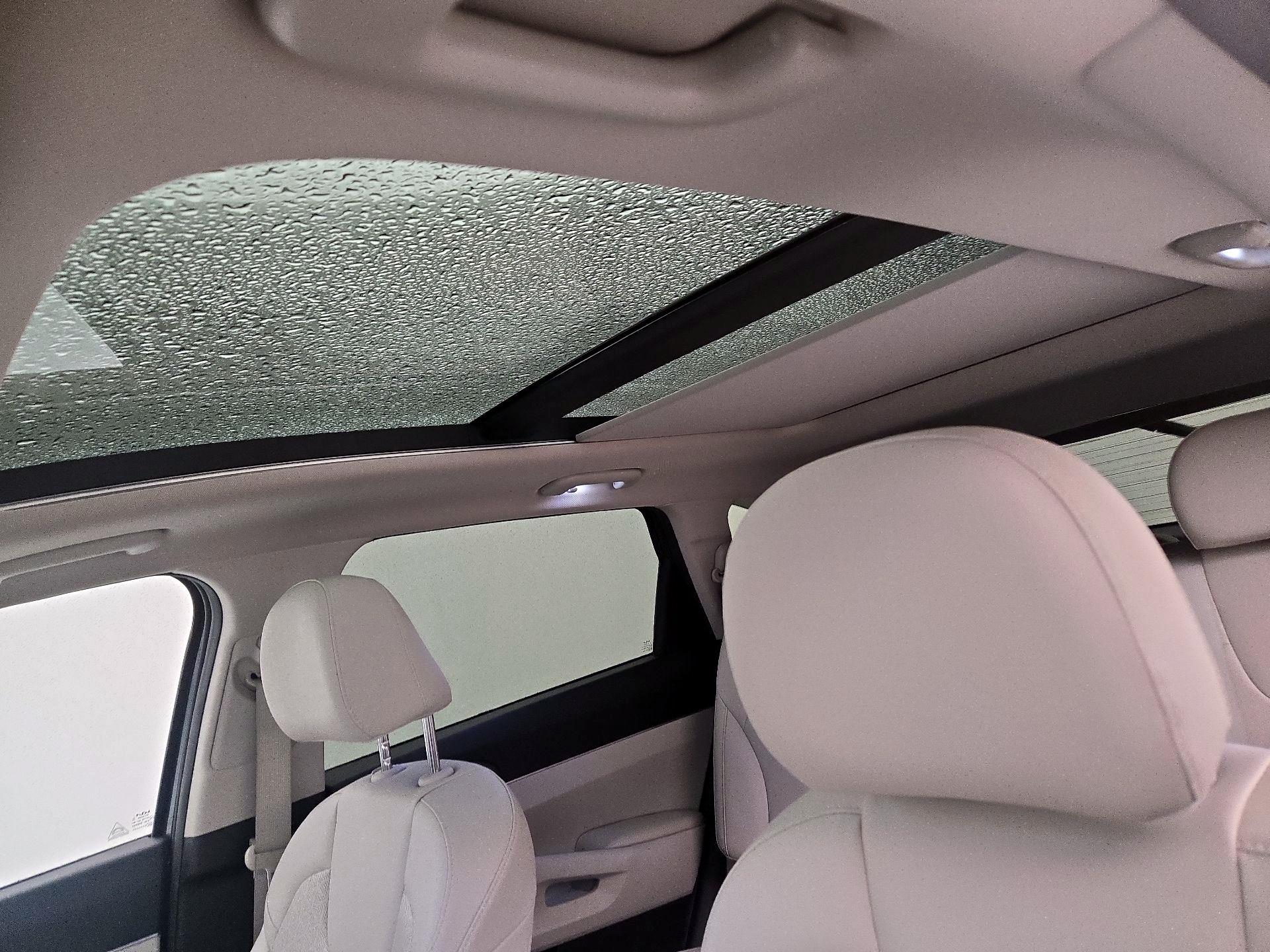 Thumbnail: 2023 Kia Sorento - 20