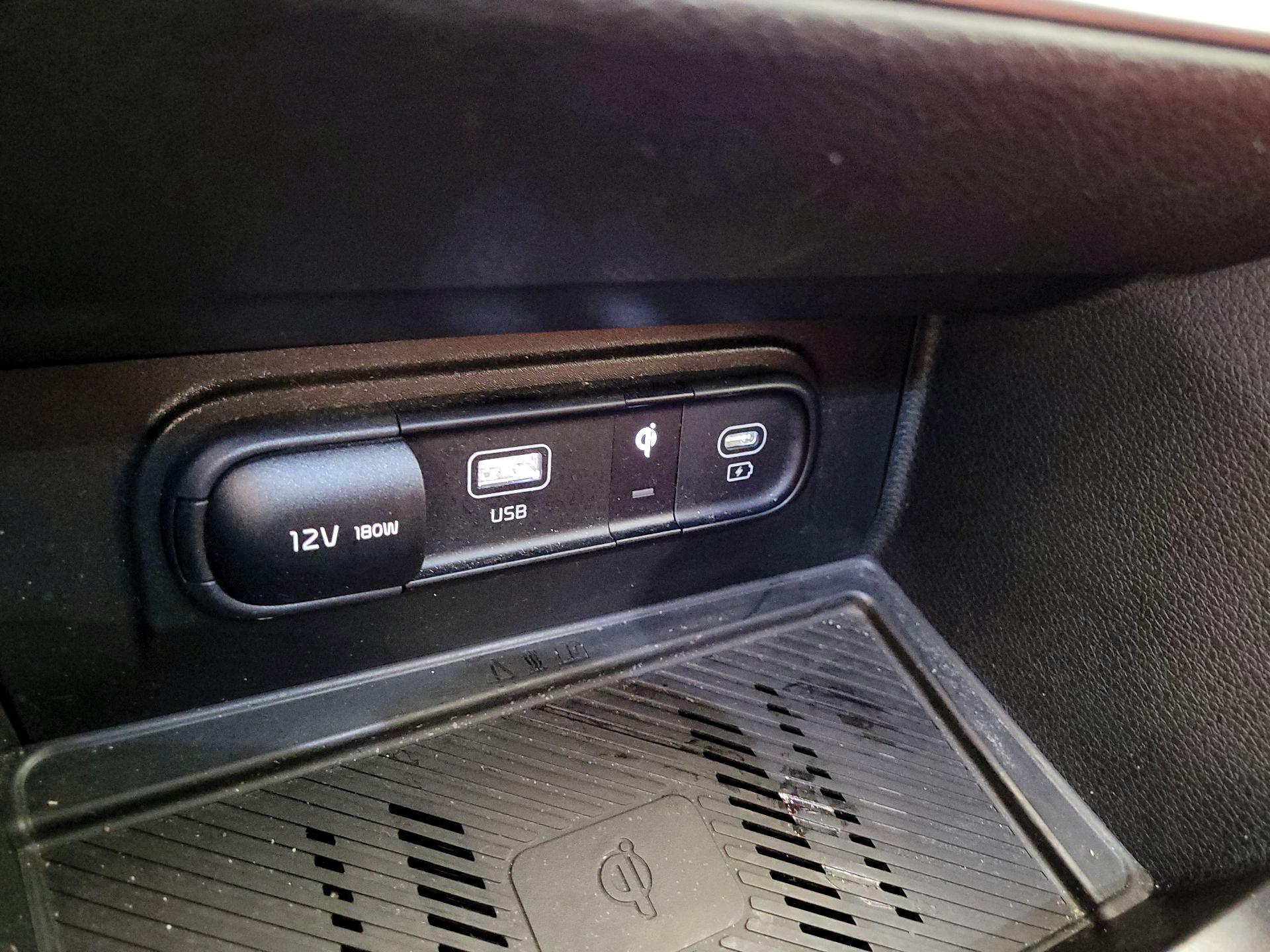 Thumbnail: 2023 Kia Sportage - 18