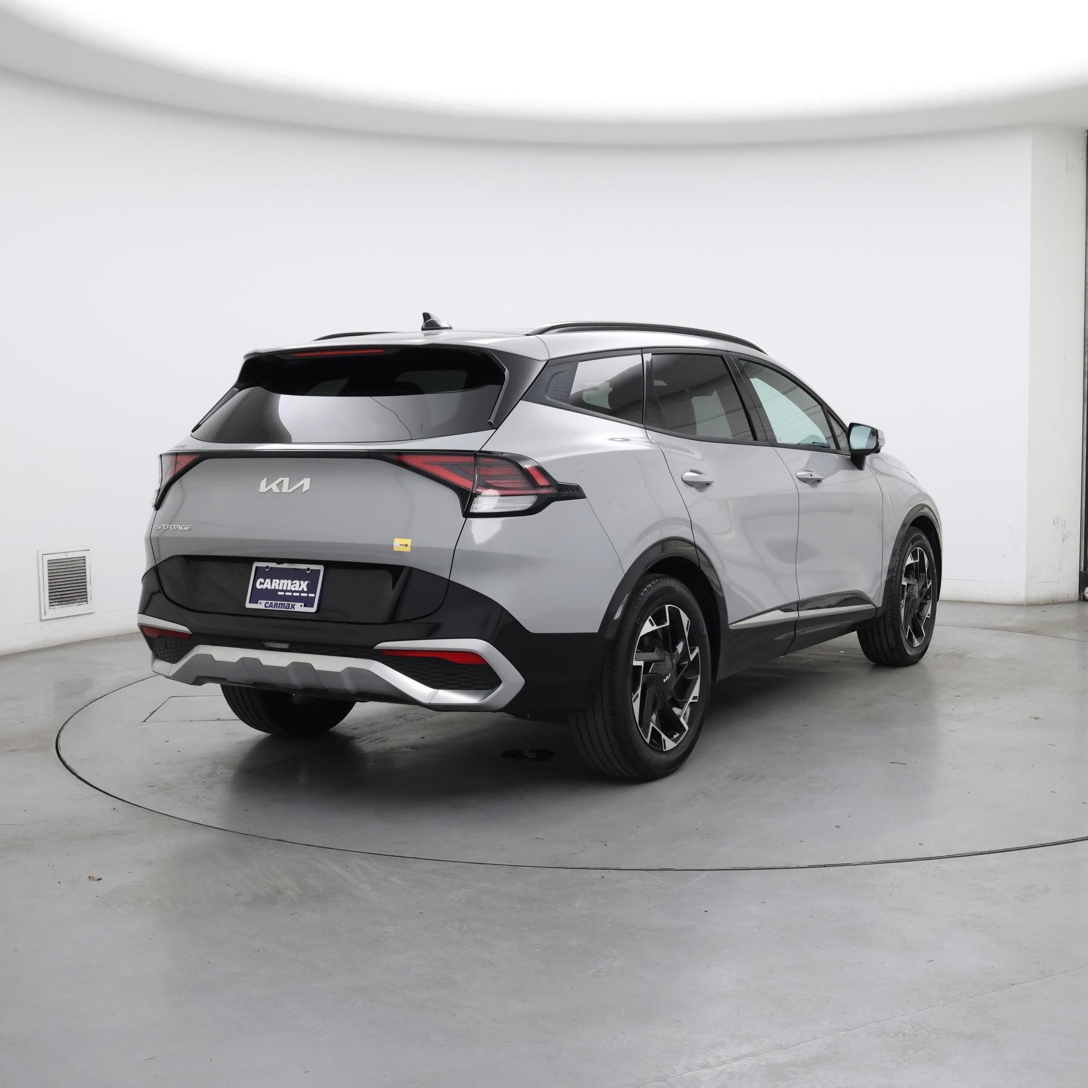 Thumbnail: 2023 Kia Sportage - 8