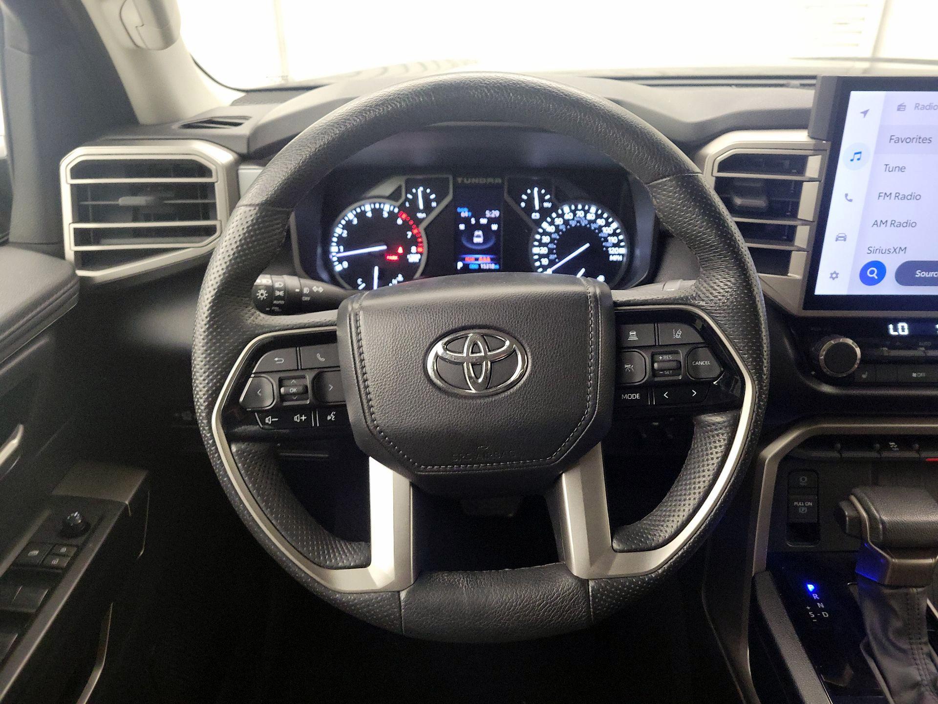 Thumbnail: 2024 Toyota Tundra - 10